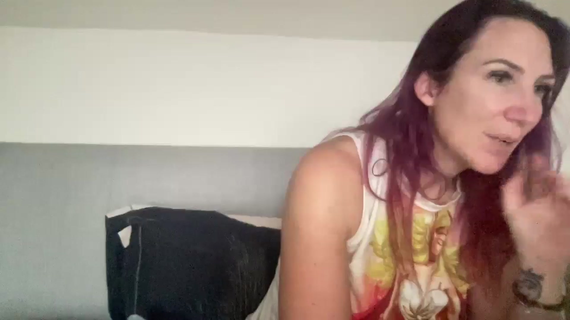 Gallery image thumbnail from Bellanoirxx's myfreecams stream on, 12/23/2025, 11:56 image 8 of 20