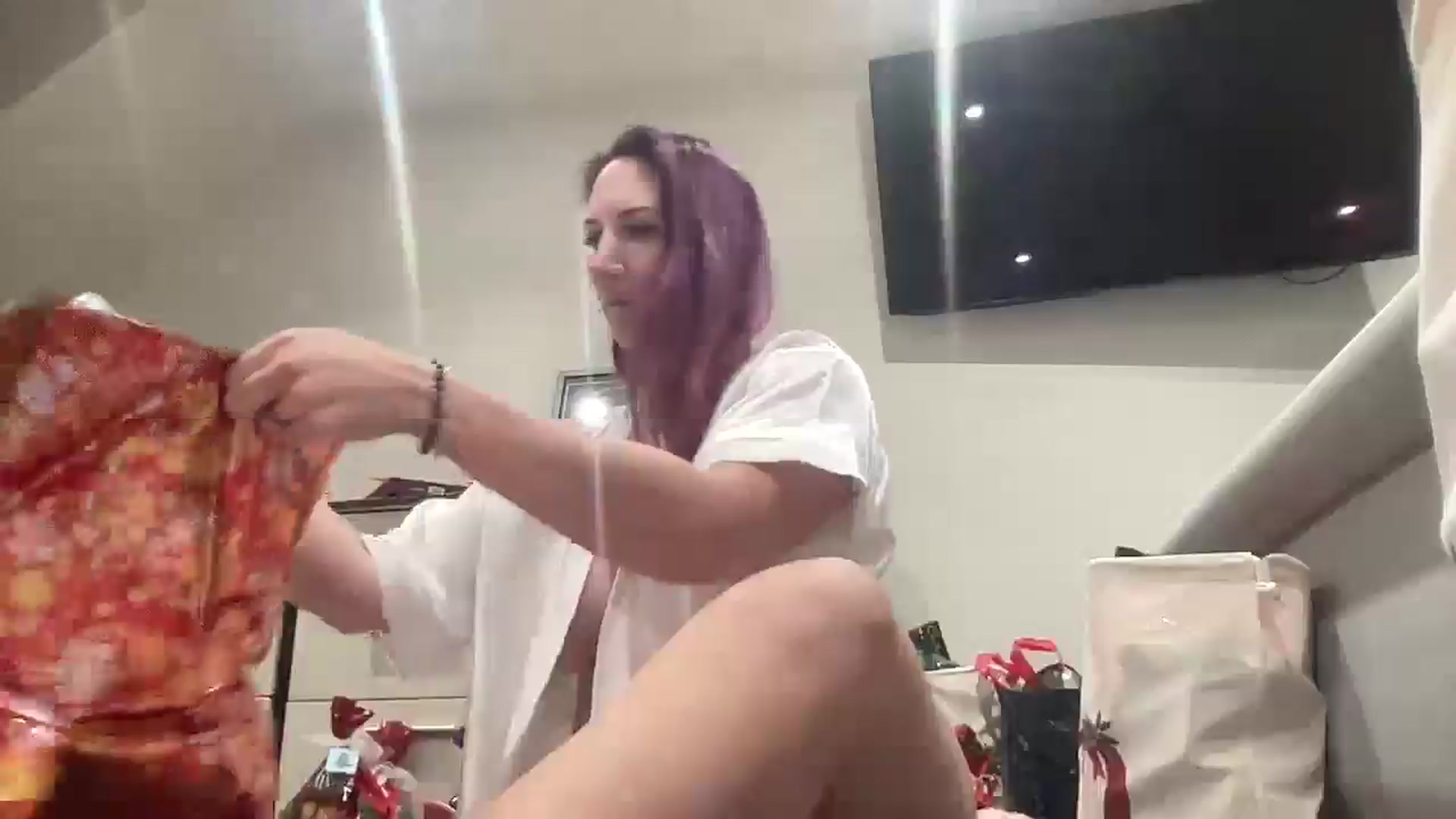 Gallery image thumbnail from Bellanoirxx's myfreecams stream on, 12/23/2025, 16:53 image 16 of 20