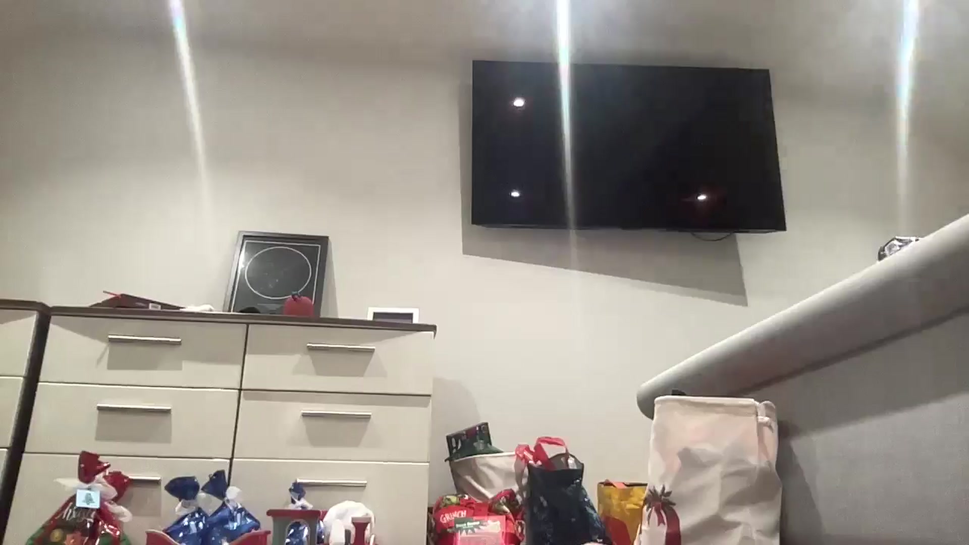 Gallery image thumbnail from Bellanoirxx's myfreecams stream on, 12/23/2025, 16:53 image 13 of 20
