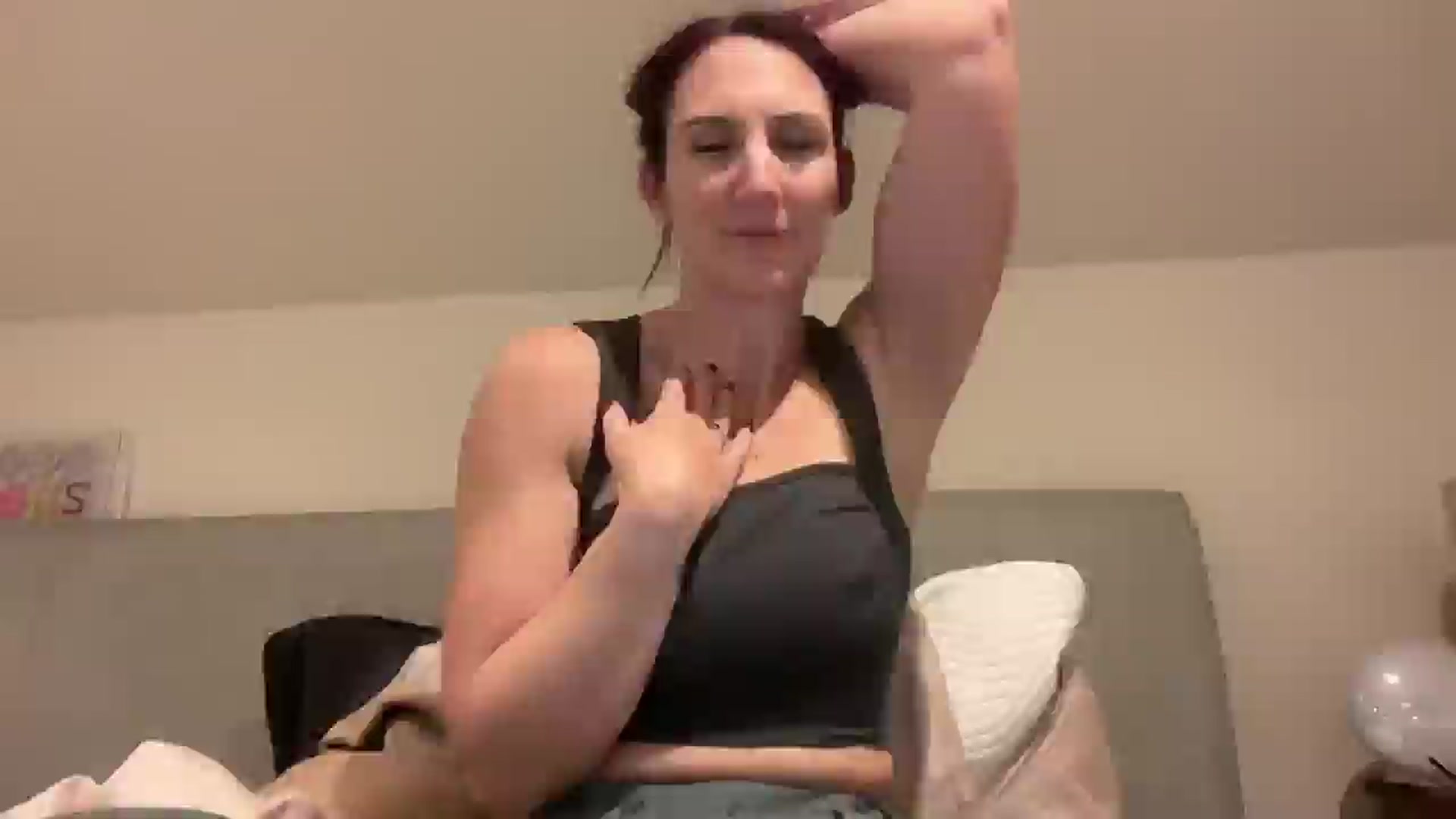 Gallery image thumbnail from Bellanoirxx's myfreecams stream on, 12/24/2025, 24:05 image 5 of 20