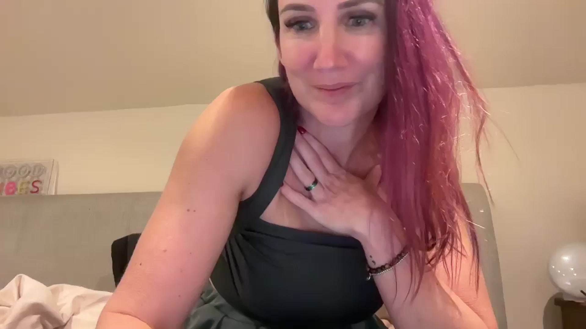 Gallery image thumbnail from Bellanoirxx's myfreecams stream on, 12/24/2025, 24:05 image 8 of 20