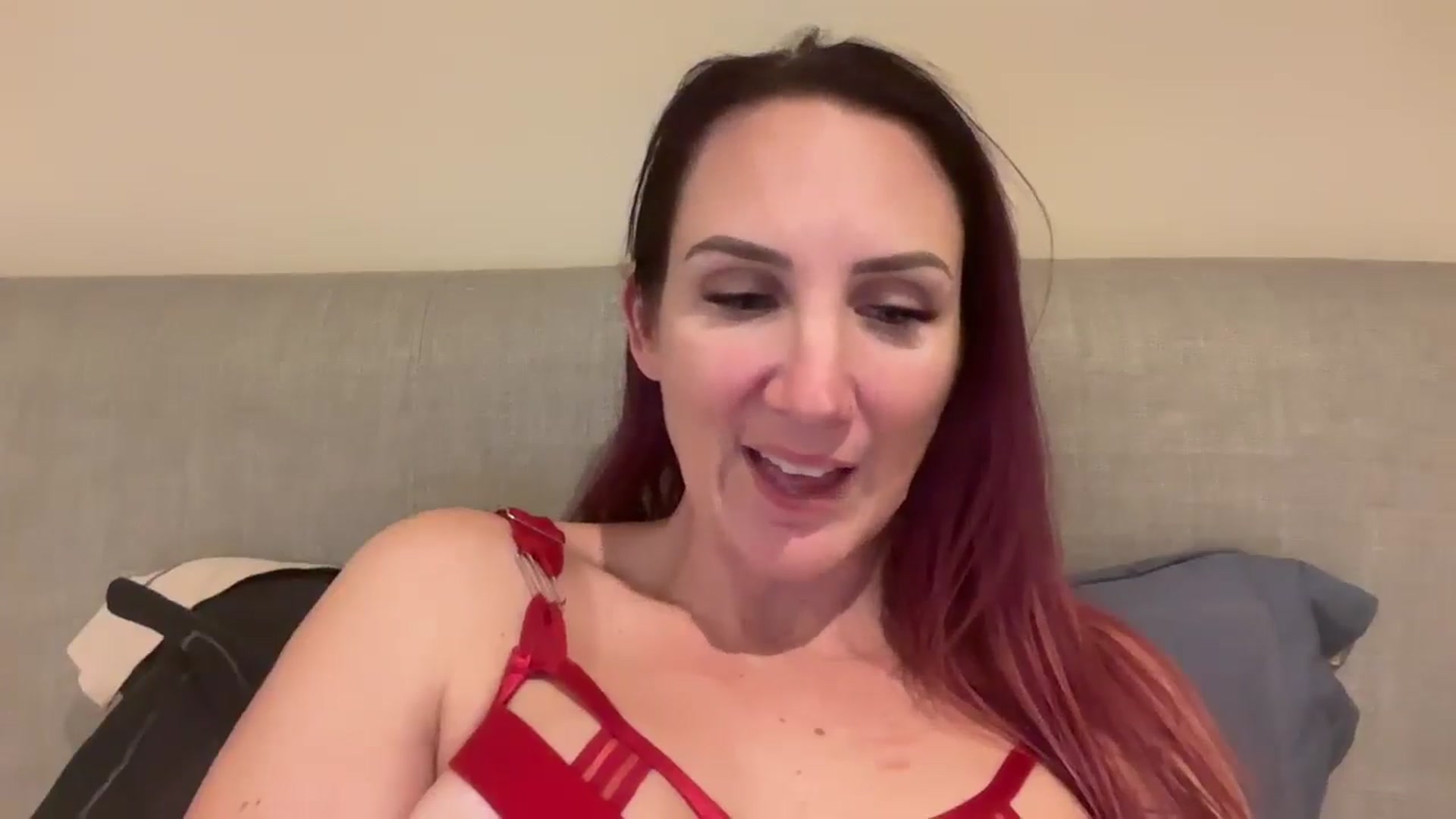 Gallery image thumbnail from Bellanoirxx's myfreecams stream on, 12/30/2025, 02:54 image 19 of 20