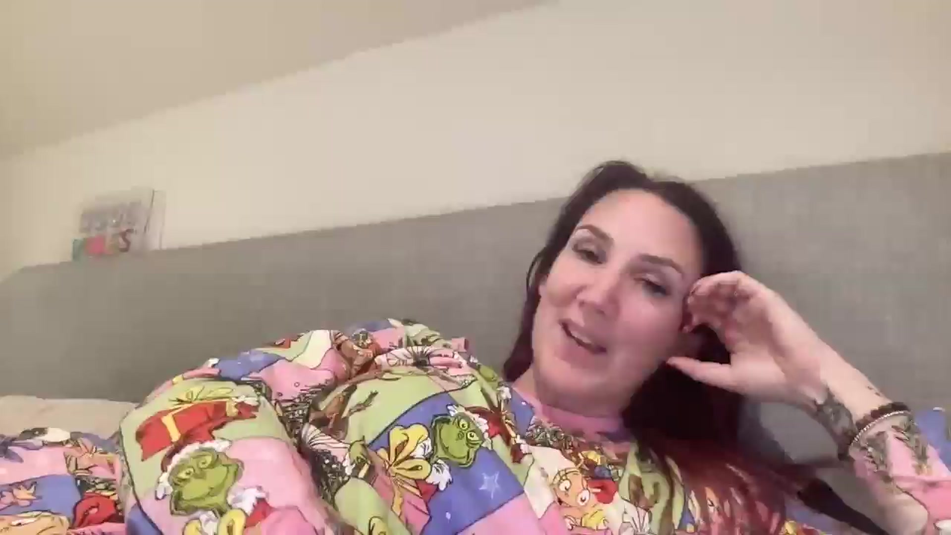 Gallery image thumbnail from Bellanoirxx's myfreecams stream on, 12/30/2025, 23:53 image 11 of 20