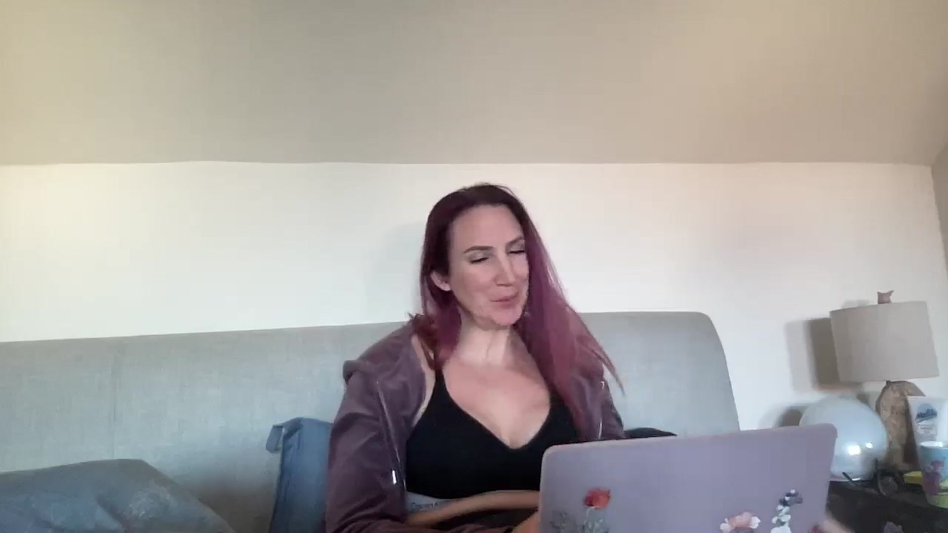 Gallery image thumbnail from Bellanoirxx's myfreecams stream on, 01/05/2026, 15:48 image 12 of 20