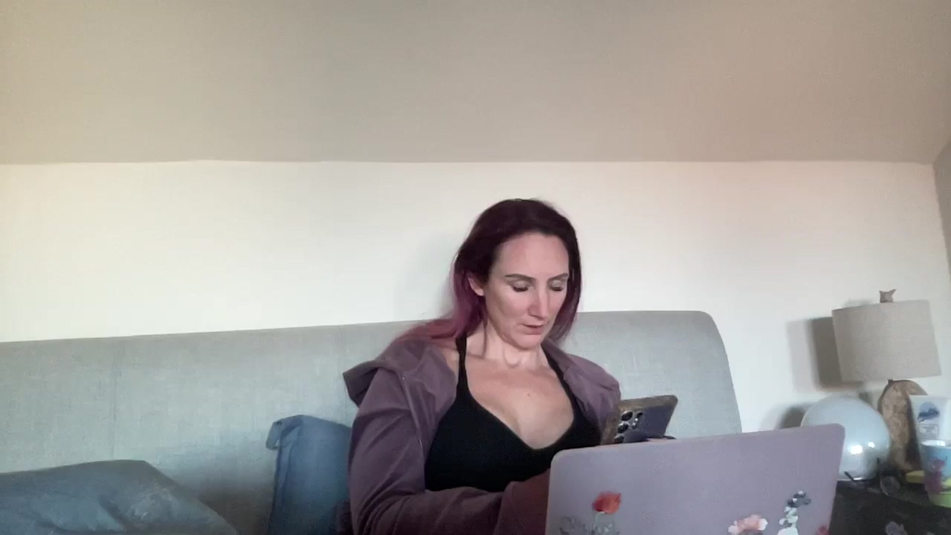 Gallery image thumbnail from Bellanoirxx's myfreecams stream on, 01/05/2026, 15:48 image 16 of 20