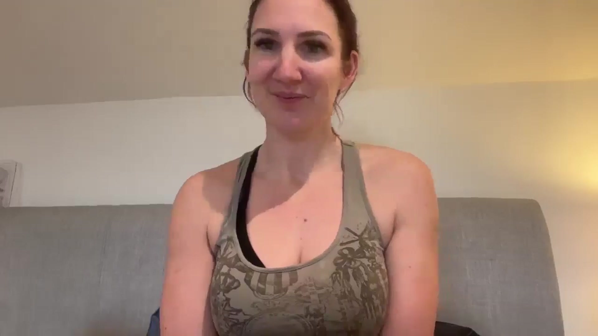 Gallery image thumbnail from Bellanoirxx's myfreecams stream on, 01/14/2026, 11:53 image 11 of 20