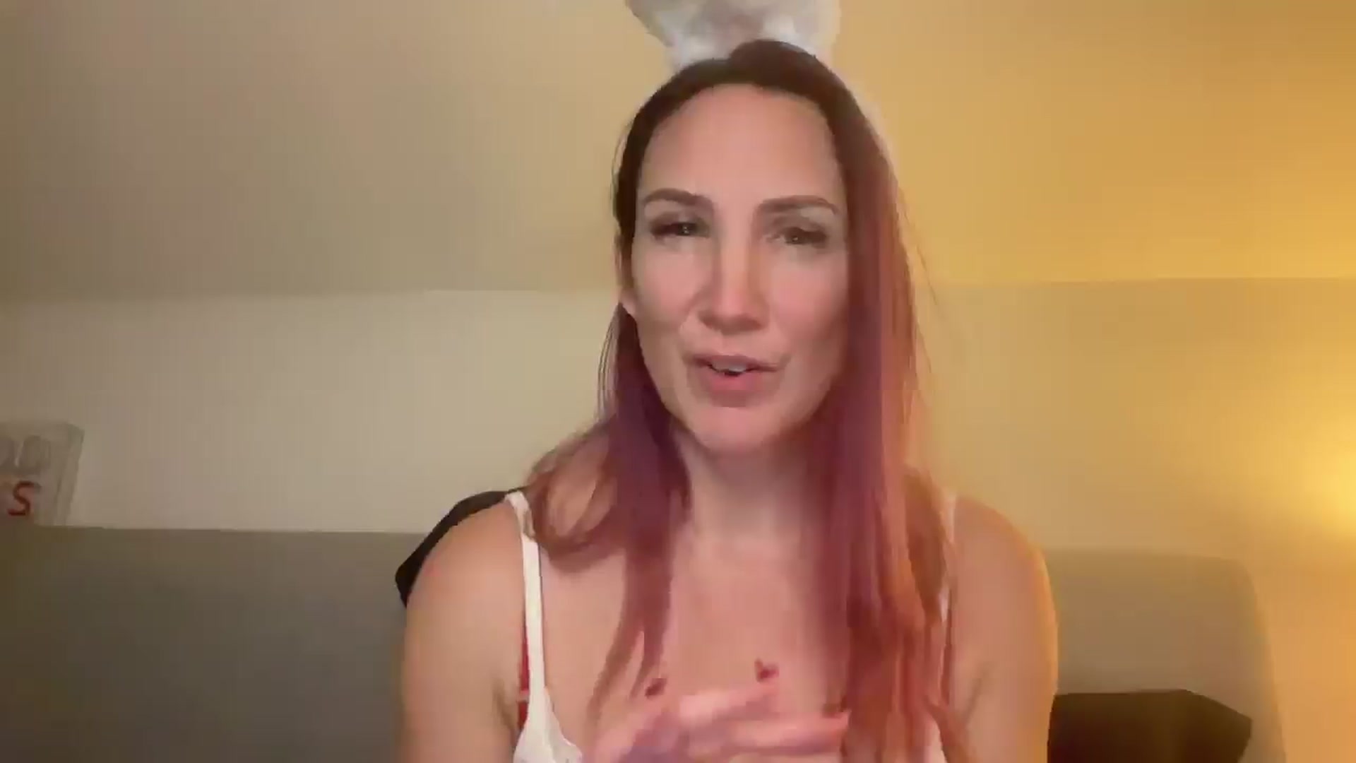 Gallery image thumbnail from Bellanoirxx's myfreecams stream on, 01/19/2026, 24:13 image 6 of 20
