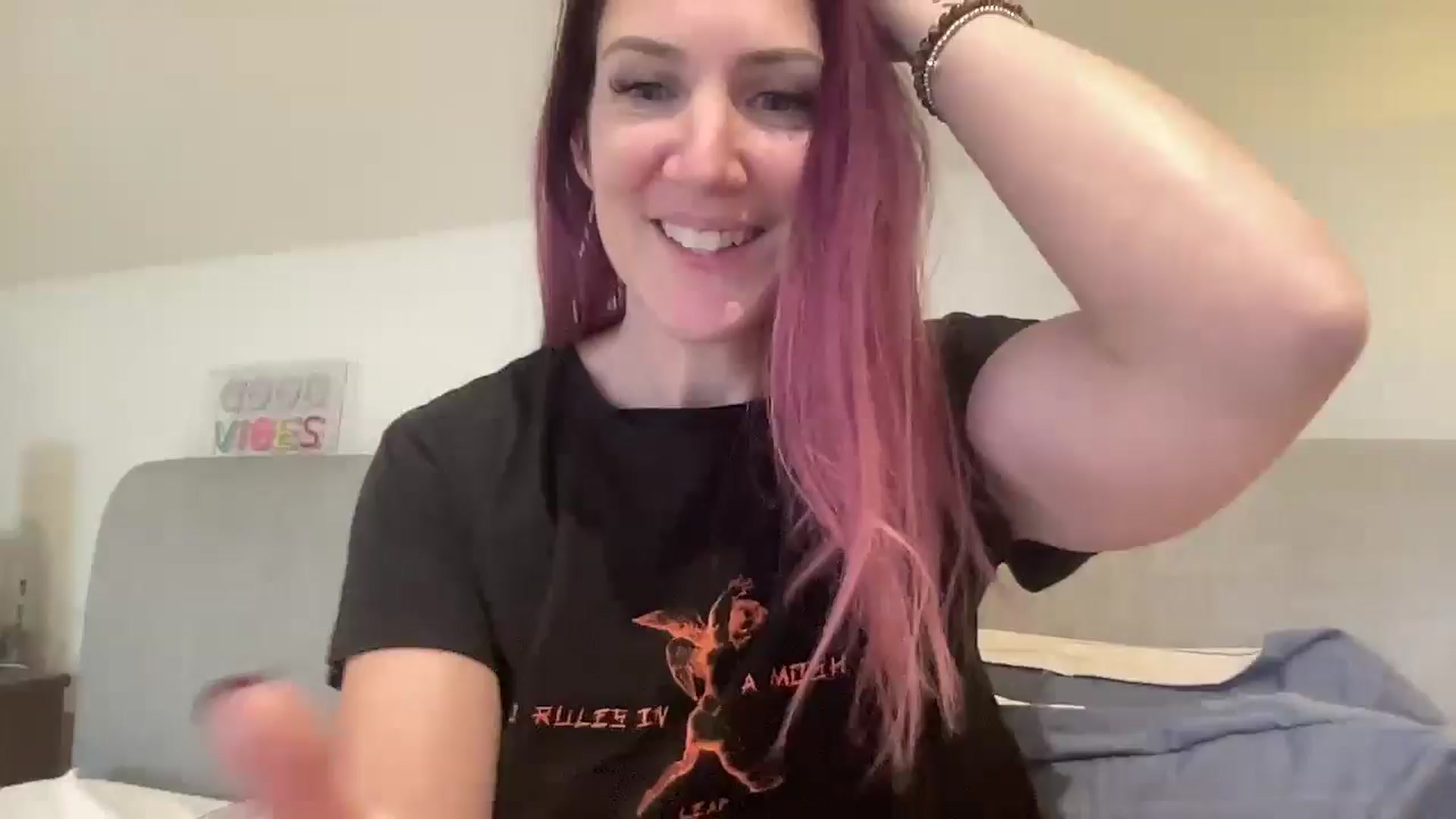 Gallery image thumbnail from Bellanoirxx's myfreecams stream on, 01/20/2026, 13:19 image 1 of 20