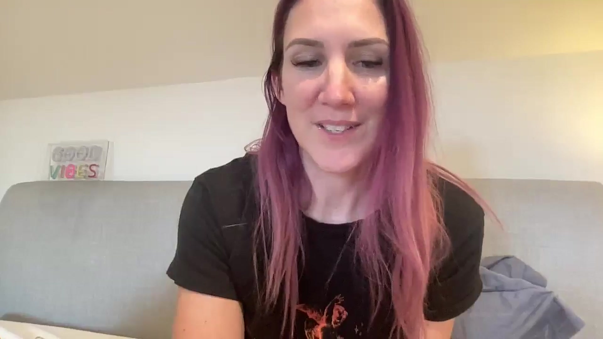 Gallery image thumbnail from Bellanoirxx's myfreecams stream on, 01/20/2026, 13:19 image 15 of 20