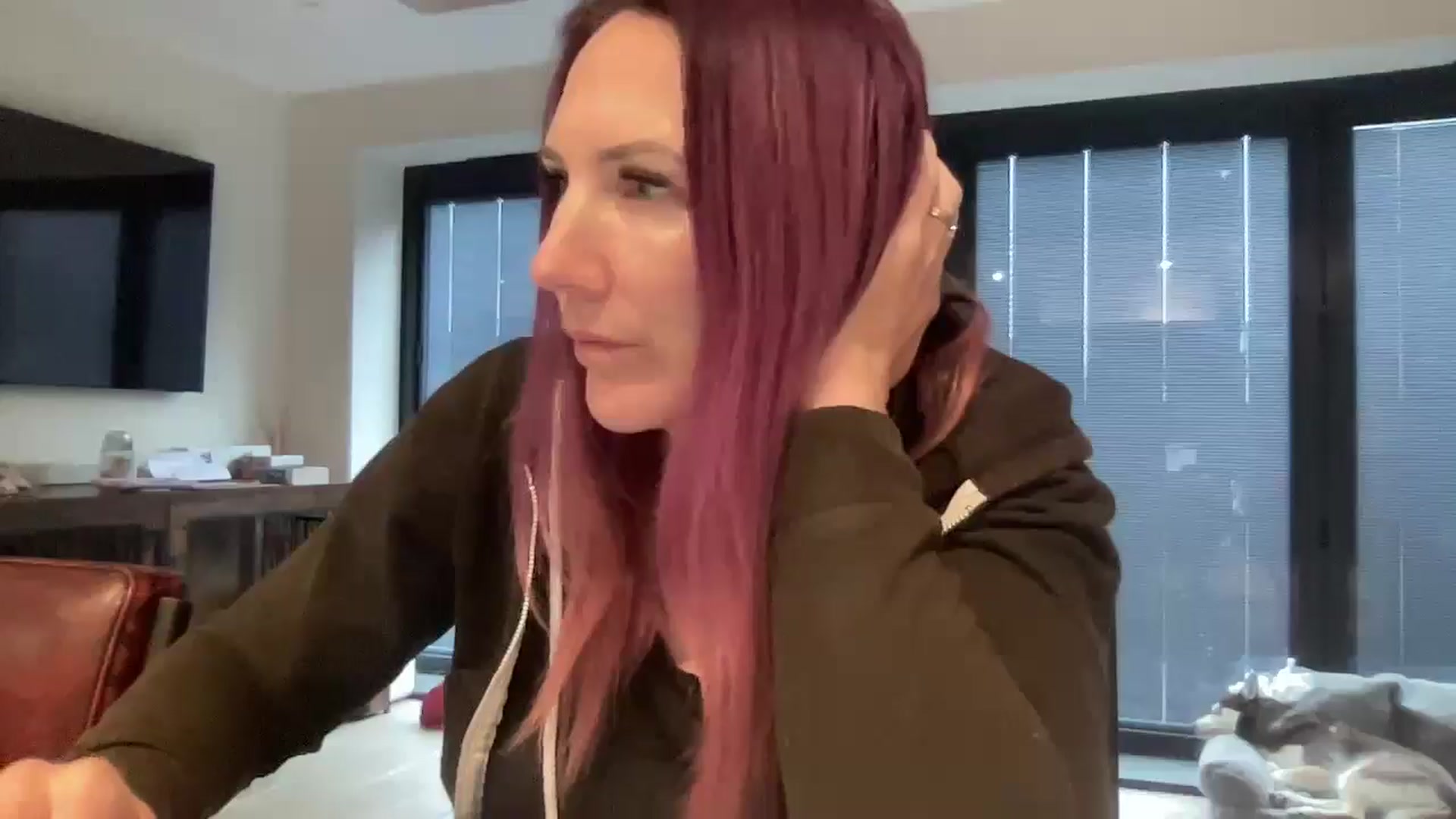 Gallery image thumbnail from Bellanoirxx's myfreecams stream on, 01/21/2026, 10:35 image 16 of 20