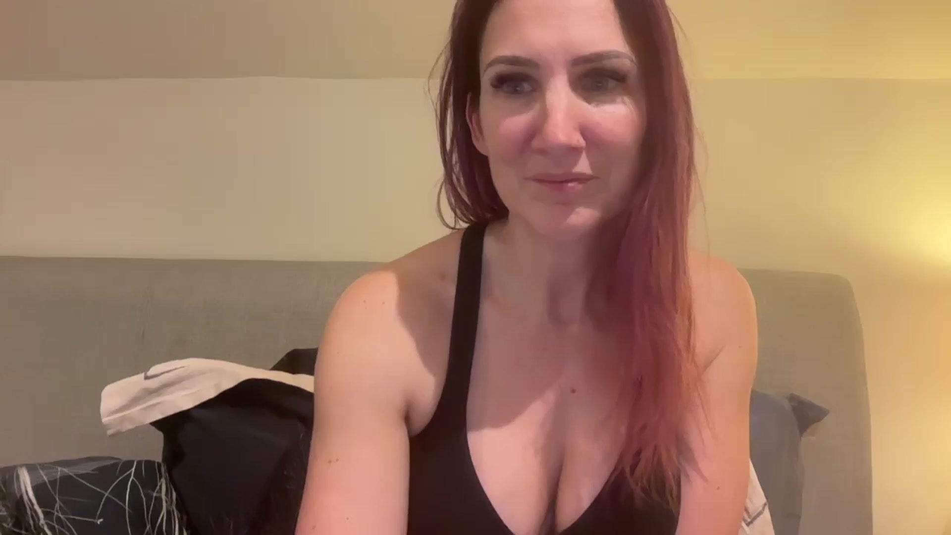 Gallery image thumbnail from Bellanoirxx's myfreecams stream on, 01/22/2026, 01:12 image 3 of 20