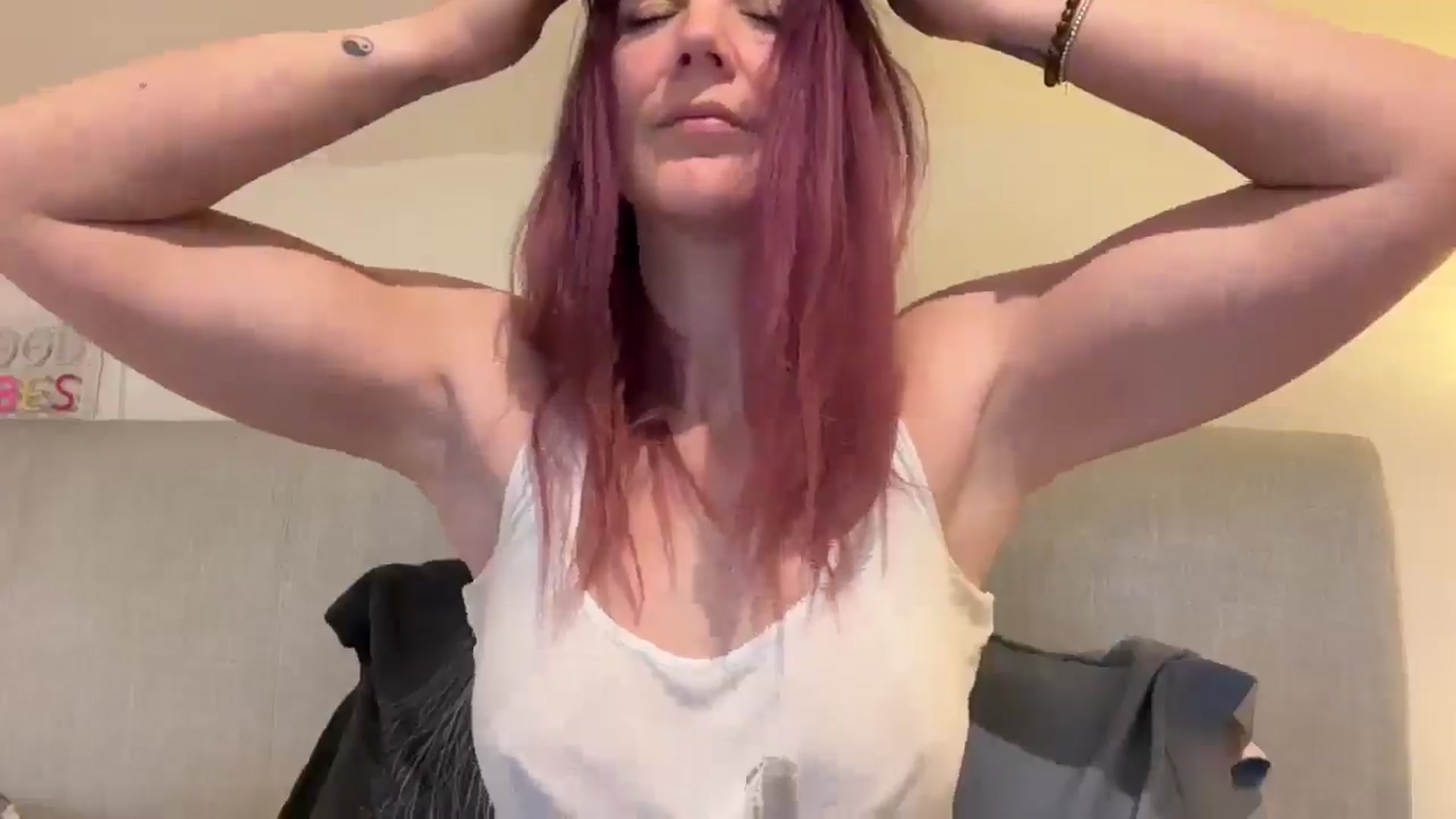 Gallery image thumbnail from Bellanoirxx's myfreecams stream on, 01/27/2026, 10:47 image 4 of 20