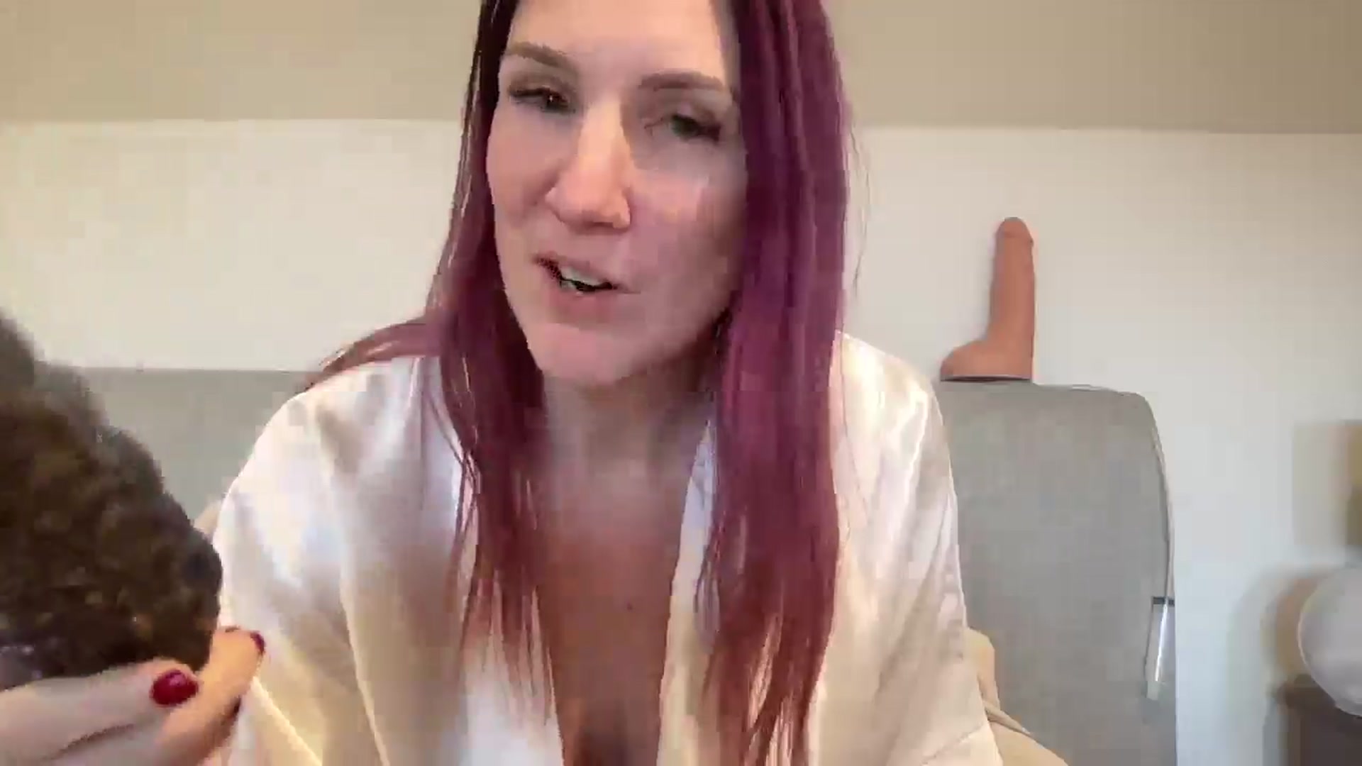Gallery image thumbnail from Bellanoirxx's myfreecams stream on, 01/28/2026, 10:55 image 9 of 20
