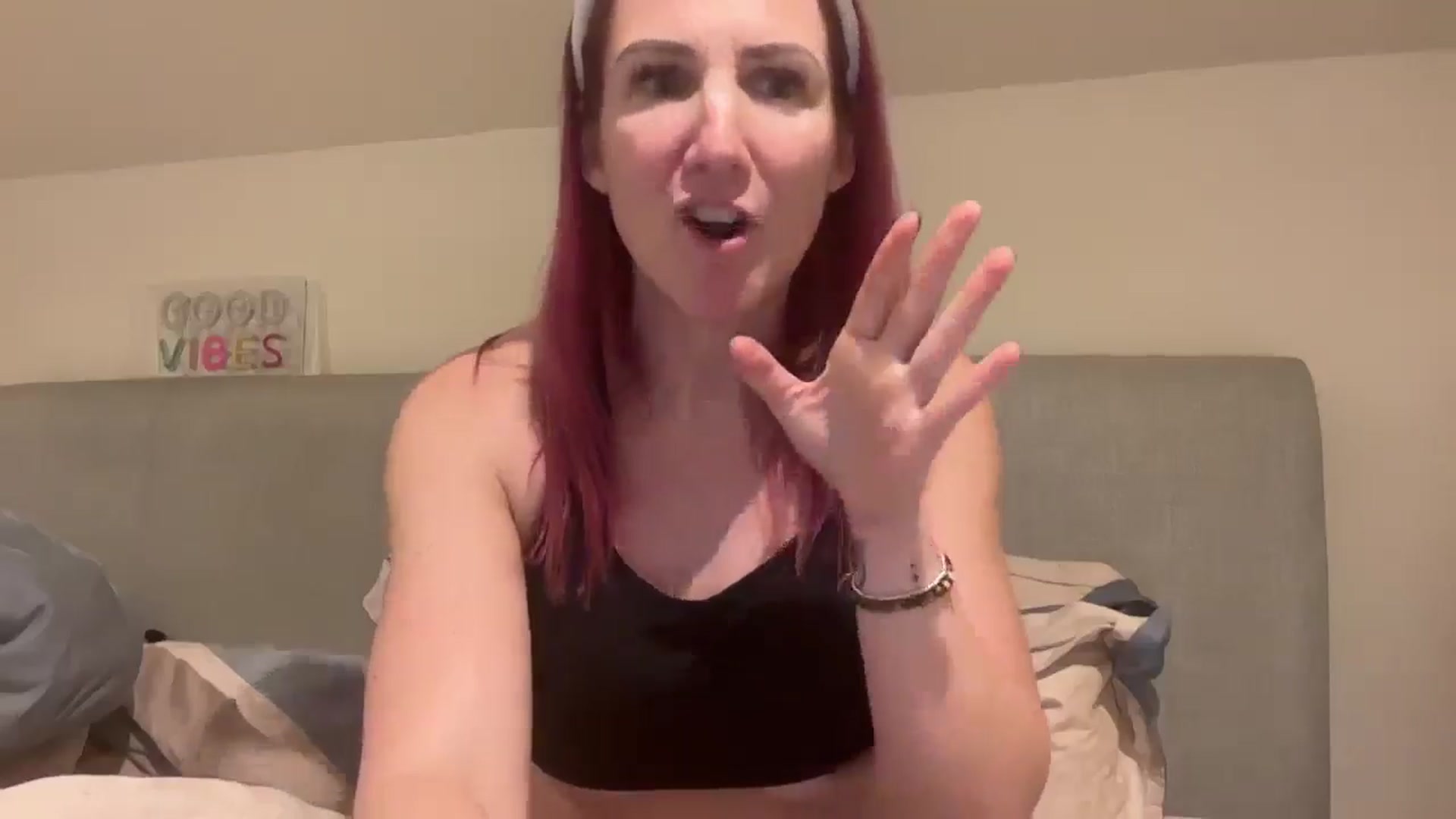 Gallery image thumbnail from Bellanoirxx's myfreecams stream on, 02/02/2026, 22:49 image 13 of 20