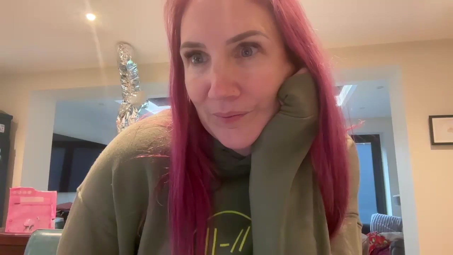 Gallery image thumbnail from Bellanoirxx's myfreecams stream on, 02/04/2026, 11:18 image 15 of 20