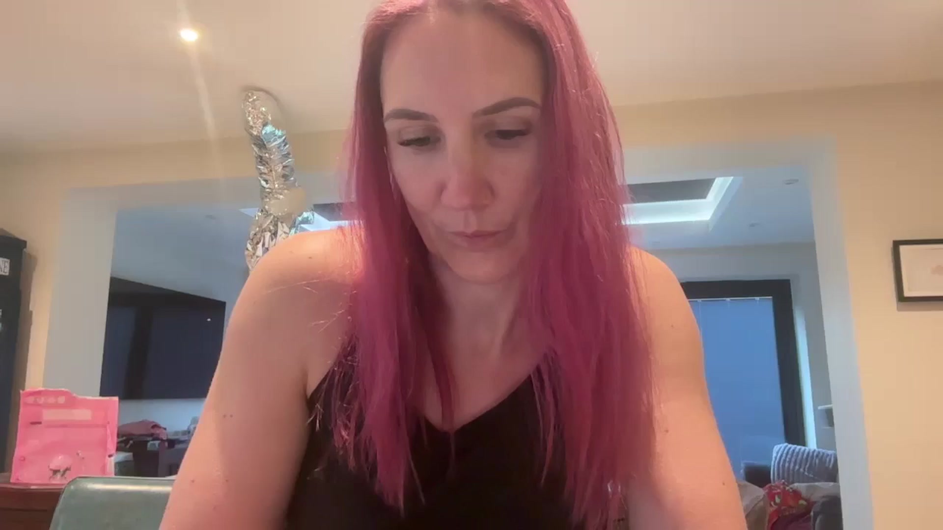 Gallery image thumbnail from Bellanoirxx's myfreecams stream on, 02/04/2026, 11:18 image 1 of 20