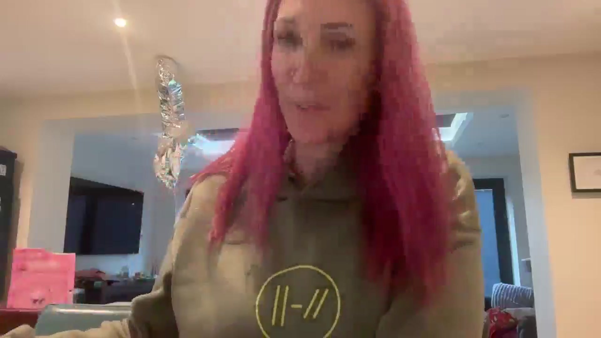 Gallery image thumbnail from Bellanoirxx's myfreecams stream on, 02/04/2026, 11:18 image 5 of 20