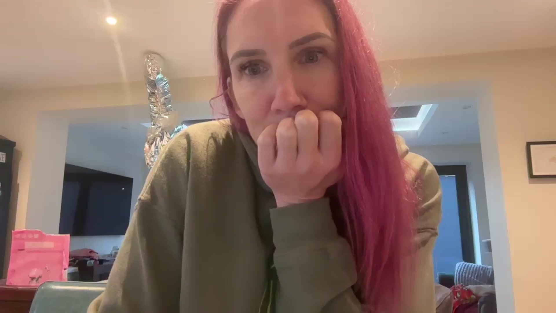 Gallery image thumbnail from Bellanoirxx's myfreecams stream on, 02/04/2026, 11:18 image 3 of 20