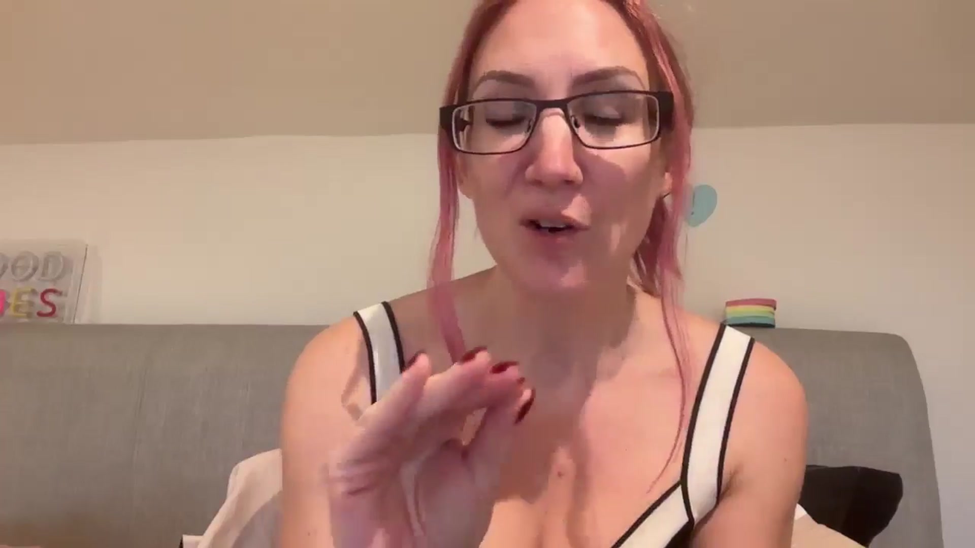 Gallery image thumbnail from Bellanoirxx's myfreecams stream on, 02/10/2026, 13:11 image 3 of 20