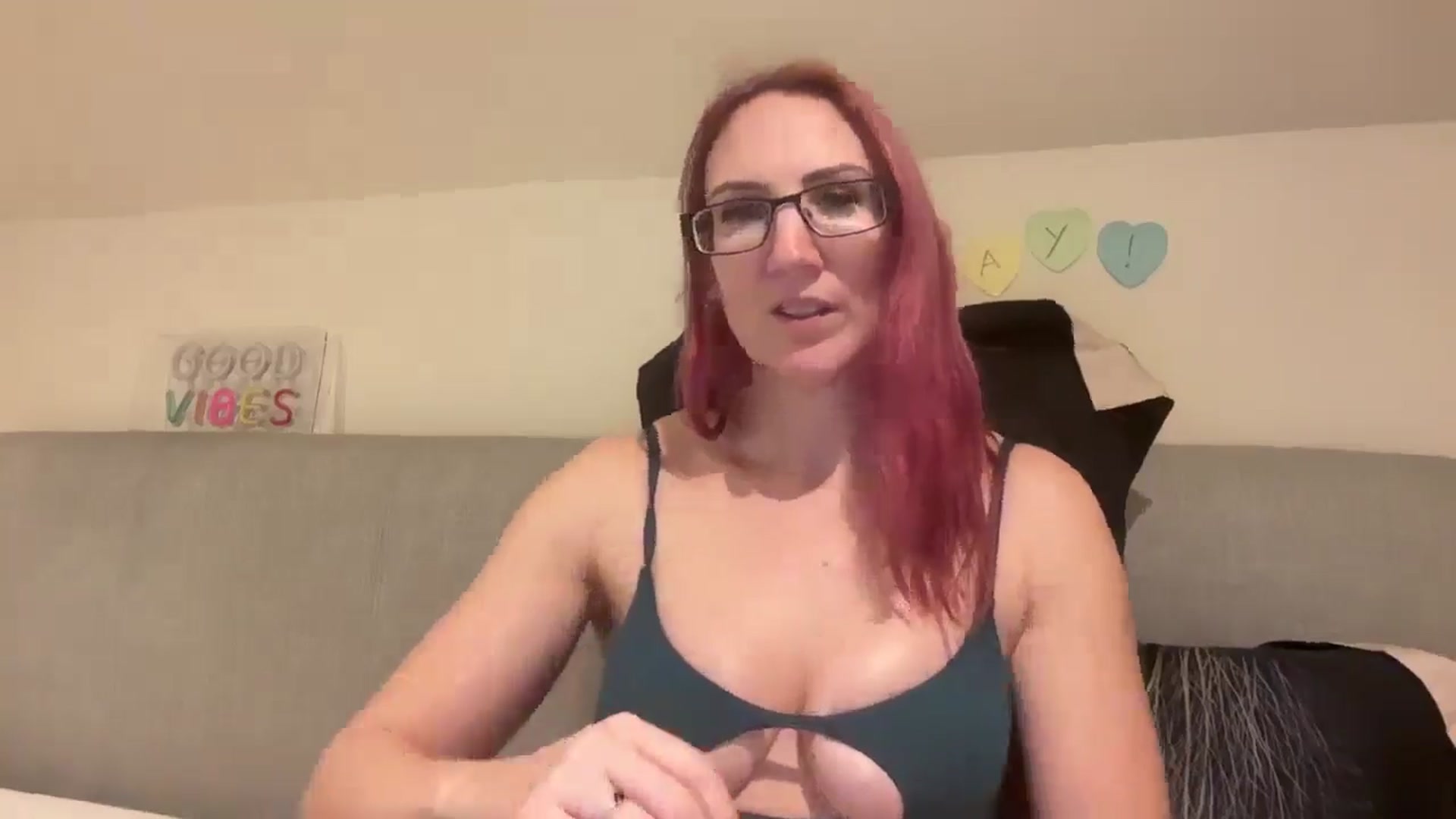 Gallery image thumbnail from Bellanoirxx's myfreecams stream on, 02/11/2026, 23:01 image 6 of 20