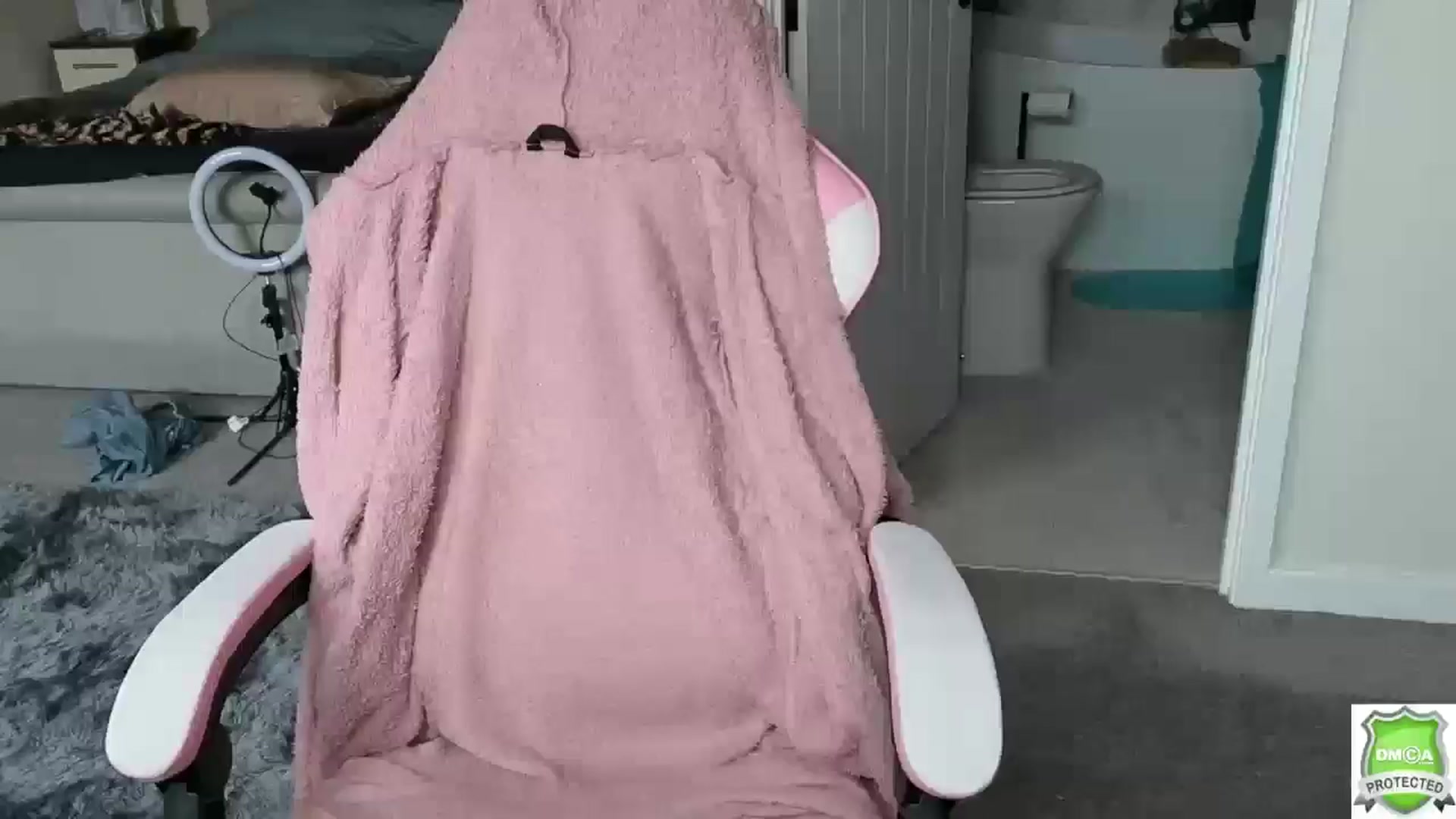 Gallery image thumbnail from Bellanoirxx's myfreecams stream on, 02/19/2026, 11:38 image 13 of 20