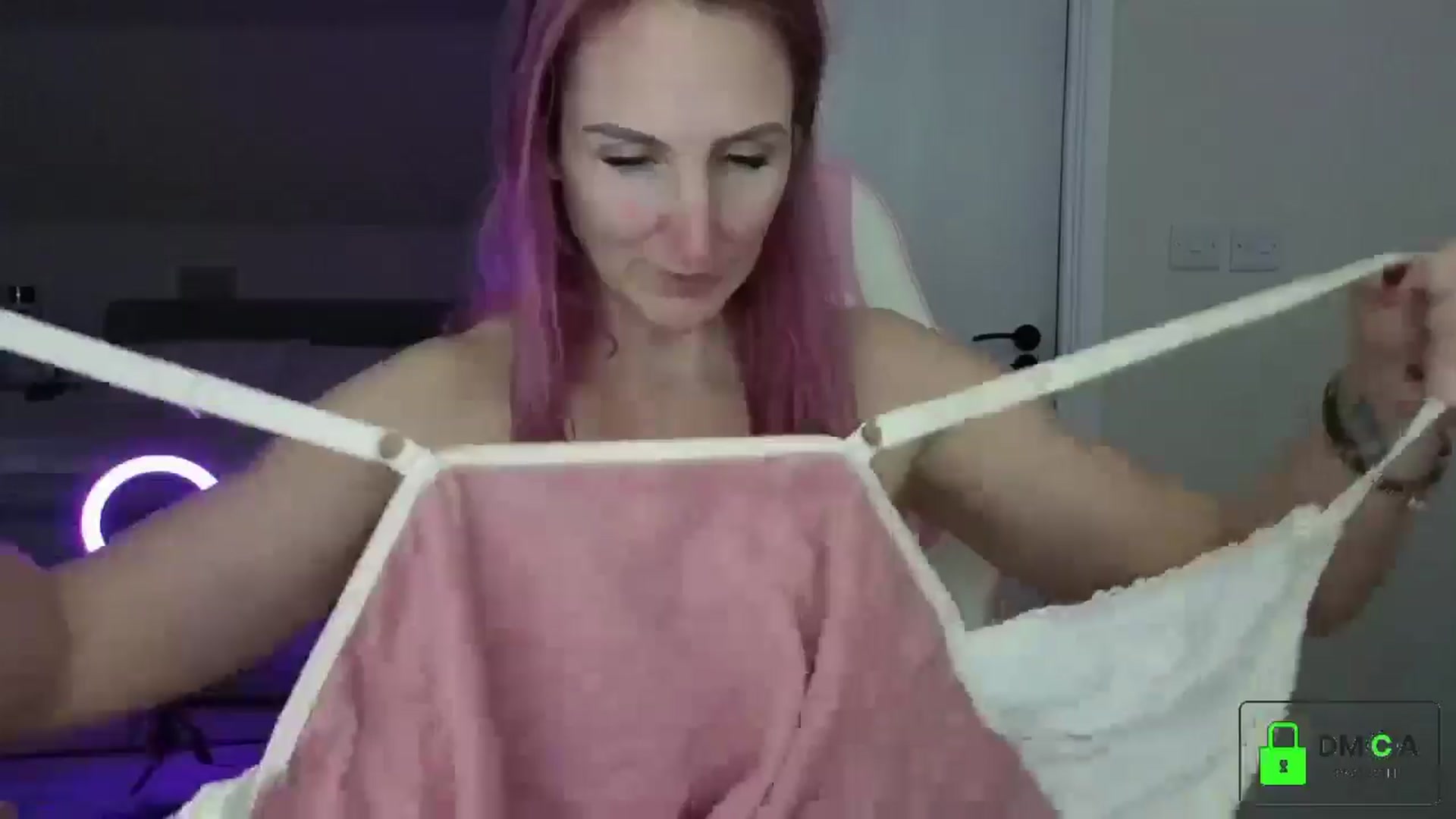 Gallery image thumbnail from Bellanoirxx's myfreecams stream on, 02/24/2026, 24:34 image 14 of 20