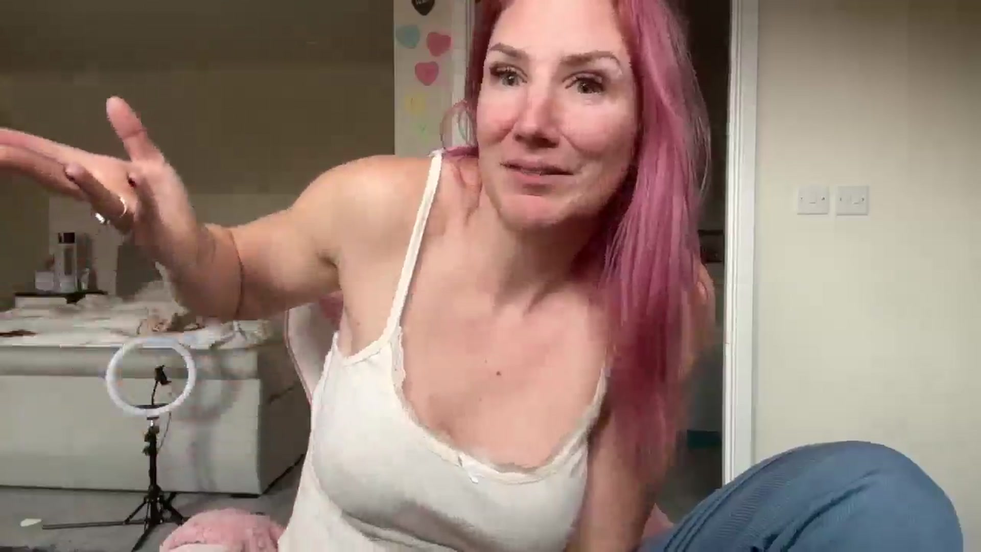 Gallery image thumbnail from Bellanoirxx's myfreecams stream on, 02/24/2026, 11:42 image 8 of 20