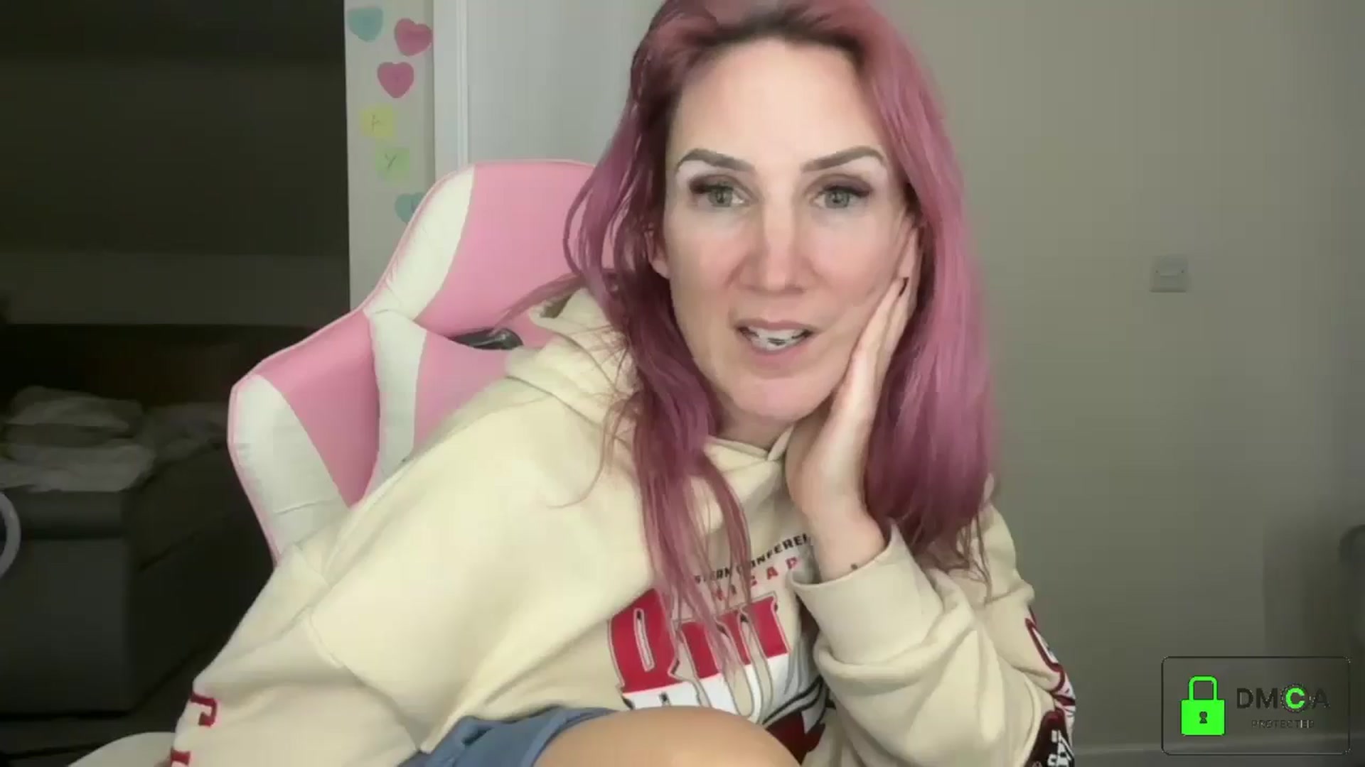 Gallery image thumbnail from Bellanoirxx's myfreecams stream on, 02/24/2026, 22:16 image 16 of 20