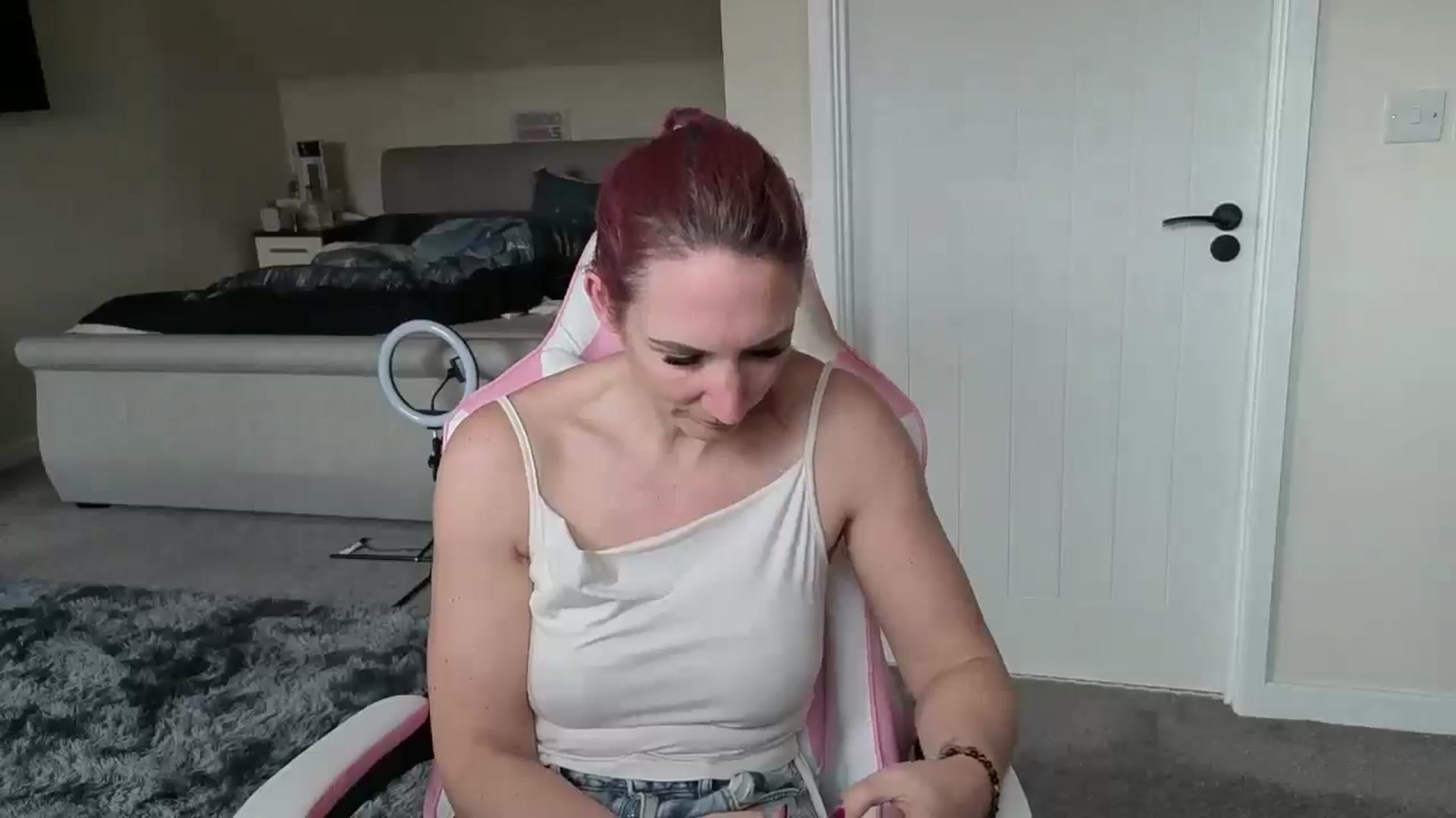Gallery image thumbnail from Bellanoirxx's myfreecams stream on, 03/11/2026, 09:31 image 12 of 20
