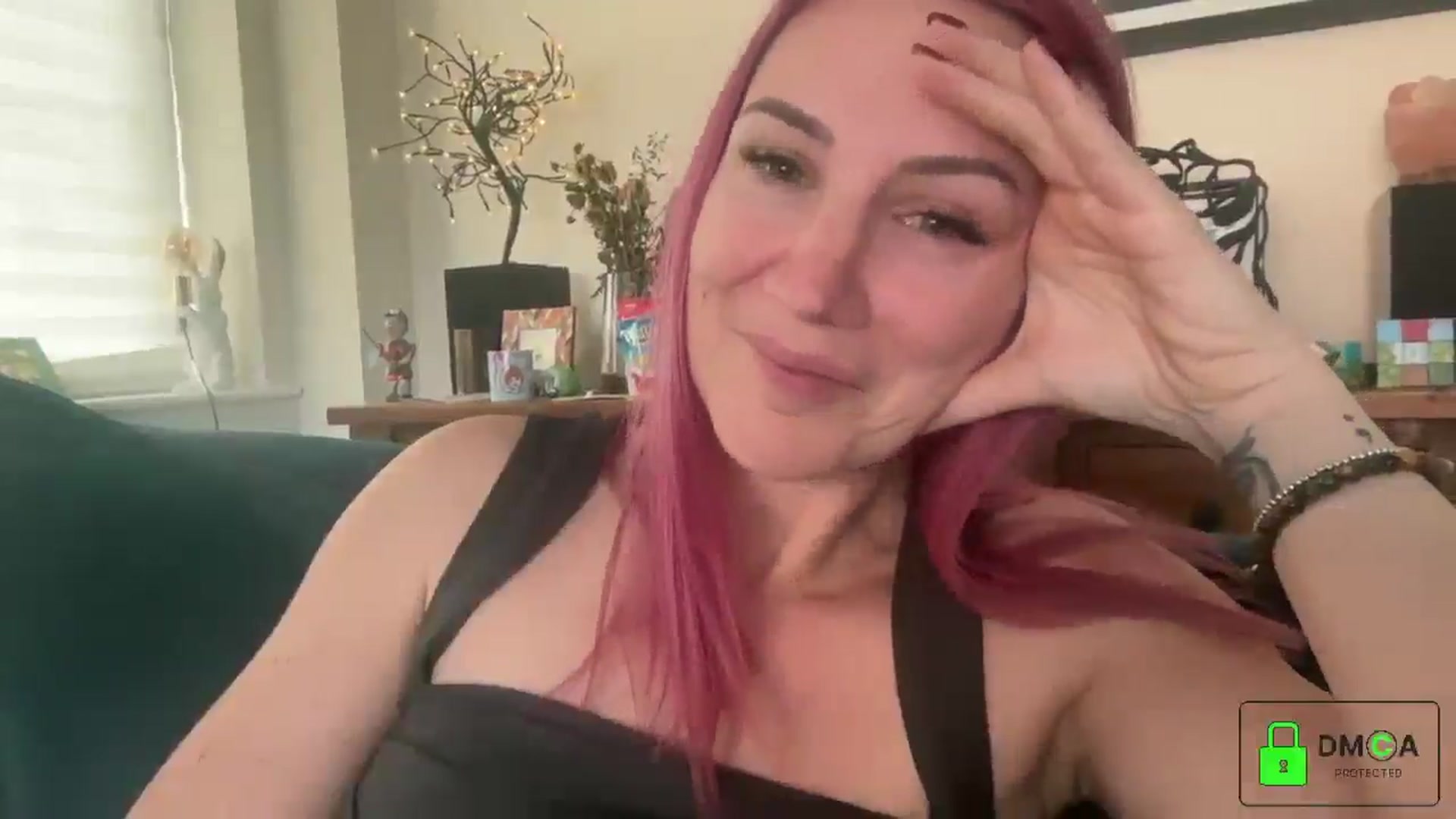 Gallery image thumbnail from Bellanoirxx's myfreecams stream on, 03/22/2026, 09:25 image 15 of 20