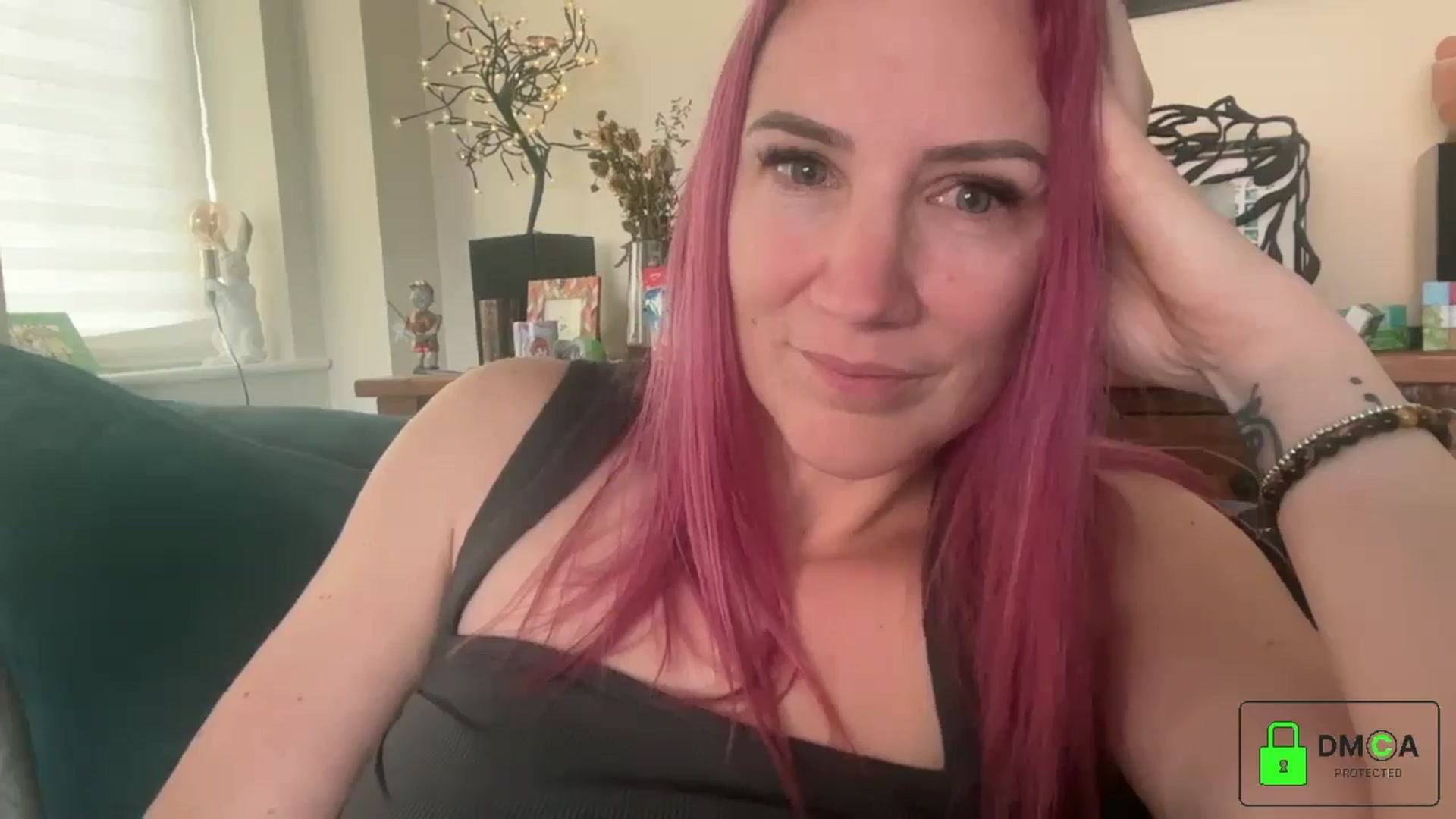 Gallery image thumbnail from Bellanoirxx's myfreecams stream on, 03/22/2026, 09:25 image 14 of 20