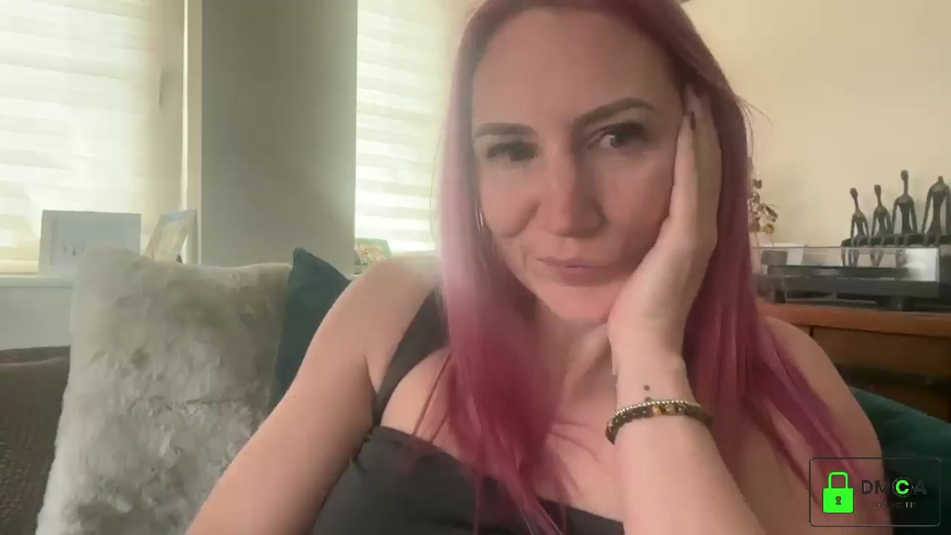 Gallery image thumbnail from Bellanoirxx's myfreecams stream on, 03/22/2026, 09:25 image 12 of 20