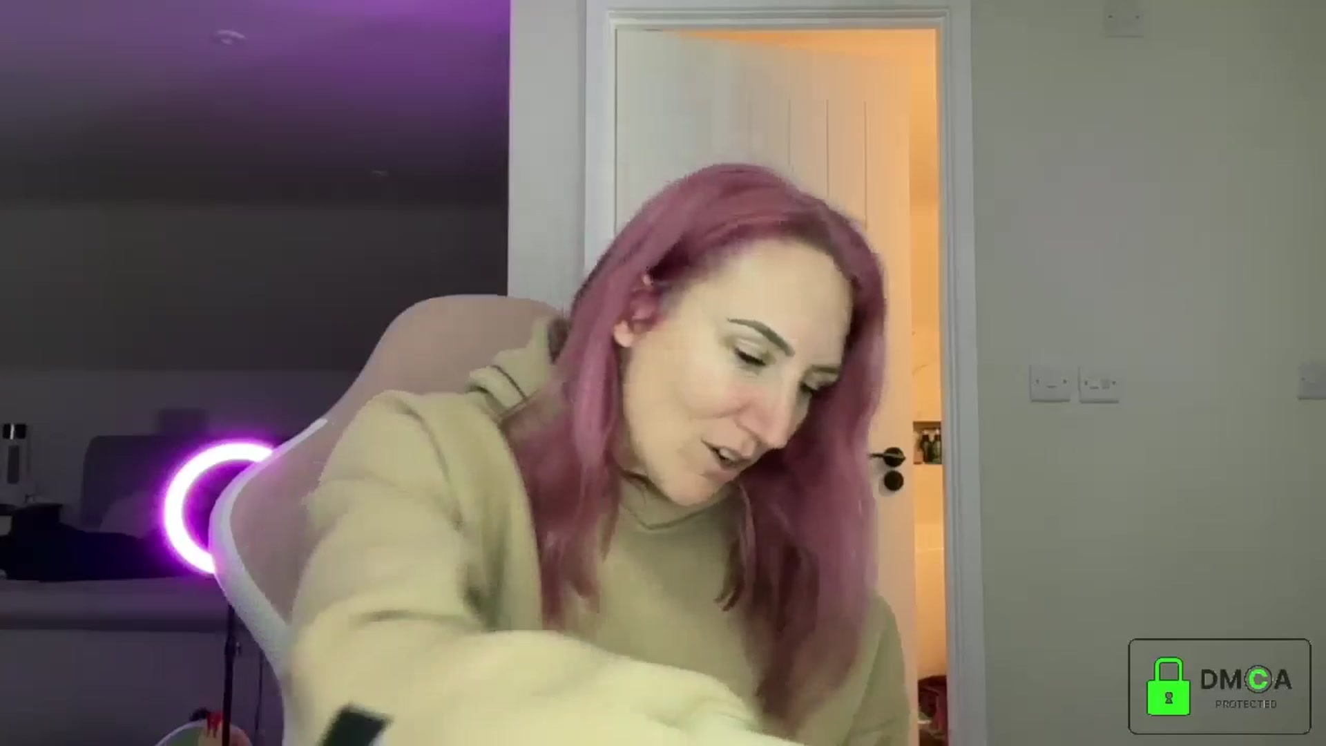 Gallery image thumbnail from Bellanoirxx's myfreecams stream on, 03/24/2026, 21:54 image 2 of 20