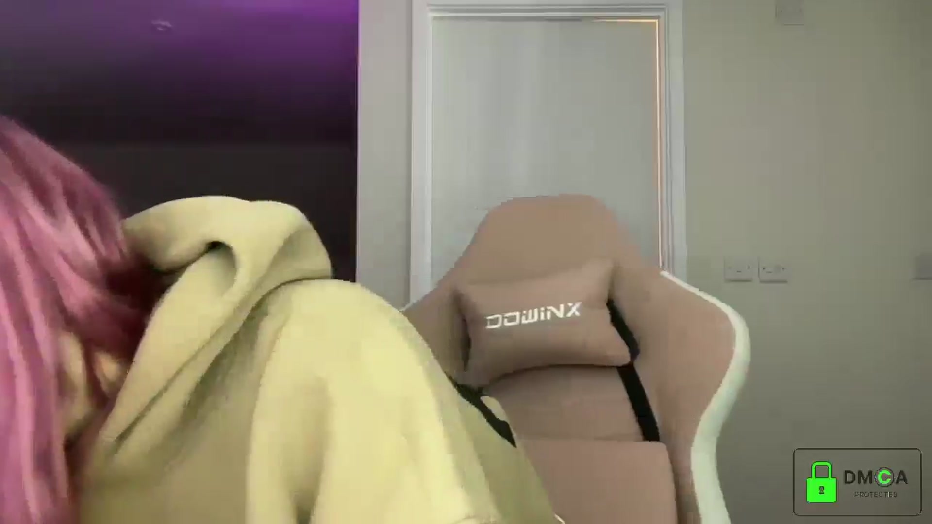 Gallery image thumbnail from Bellanoirxx's myfreecams stream on, 03/24/2026, 21:54 image 15 of 20