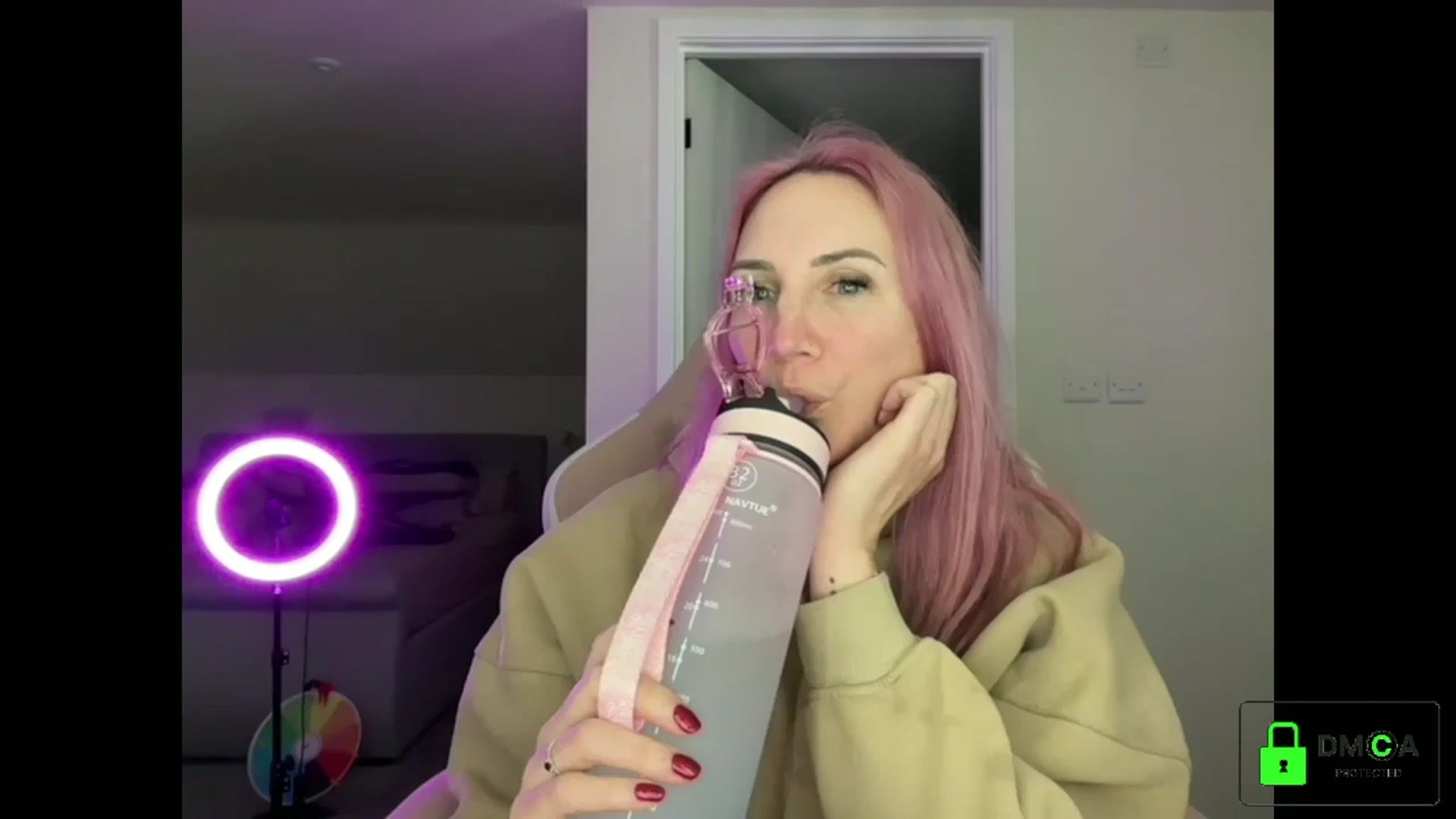 Gallery image thumbnail from Bellanoirxx's myfreecams stream on, 03/25/2026, 23:04 image 2 of 20