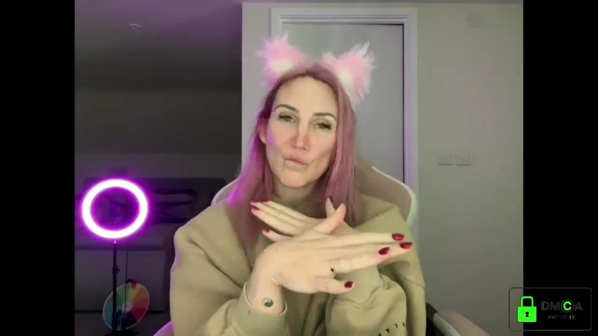 Gallery image thumbnail from Bellanoirxx's myfreecams stream on, 03/25/2026, 23:04 image 13 of 20