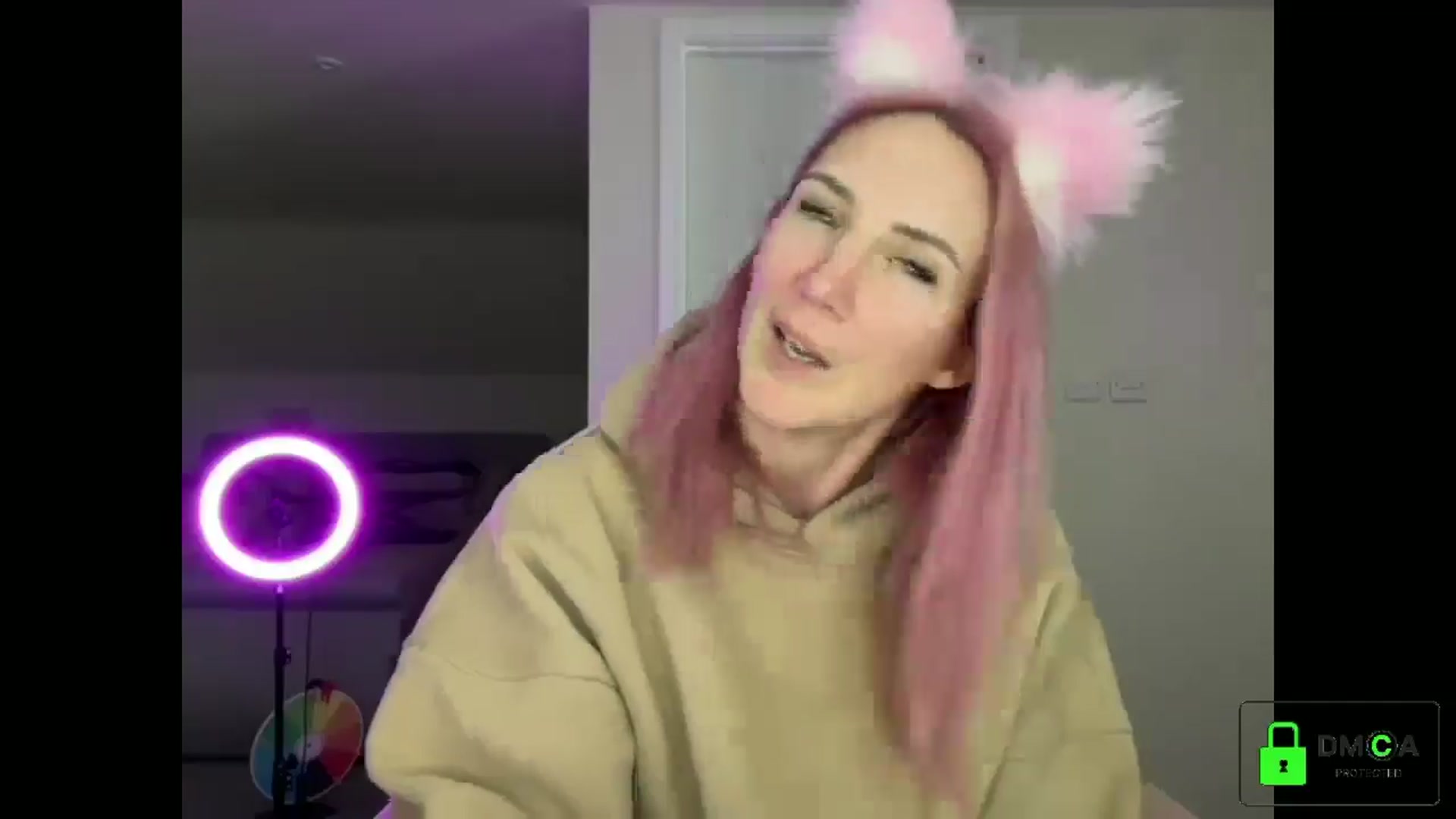 Gallery image thumbnail from Bellanoirxx's myfreecams stream on, 03/25/2026, 23:04 image 9 of 20