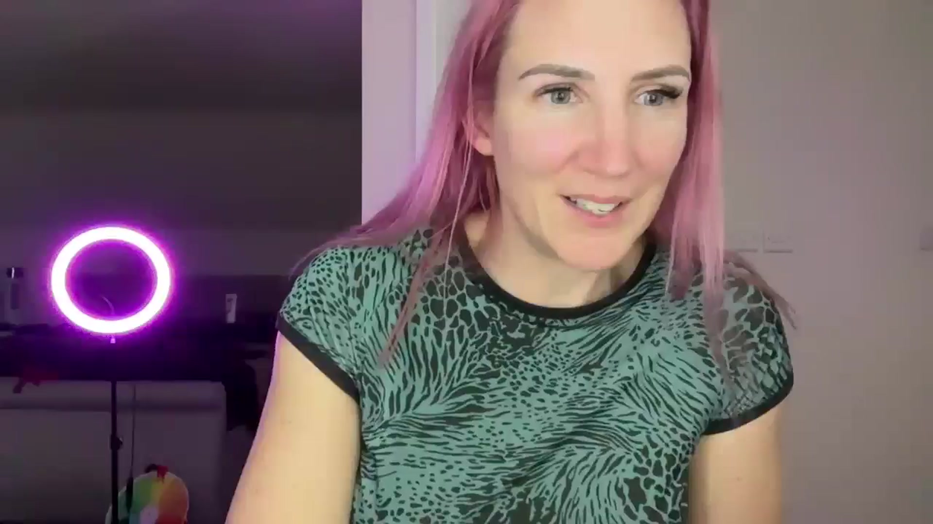 Gallery image thumbnail from Bellanoirxx's myfreecams stream on, 03/28/2026, 22:12 image 19 of 20