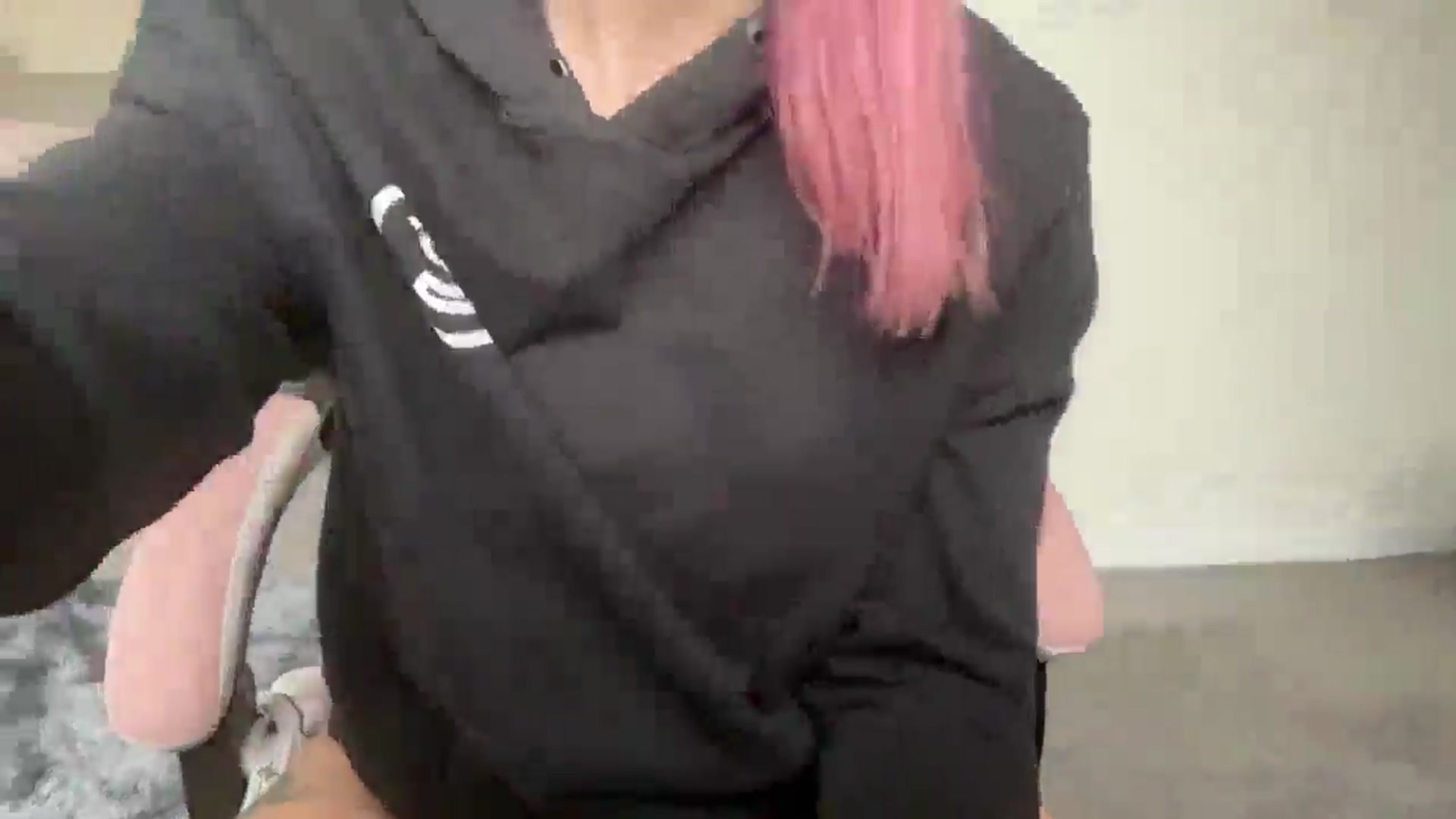 Gallery image thumbnail from Bellanoirxx's myfreecams stream on, 04/01/2026, 11:17 image 5 of 20