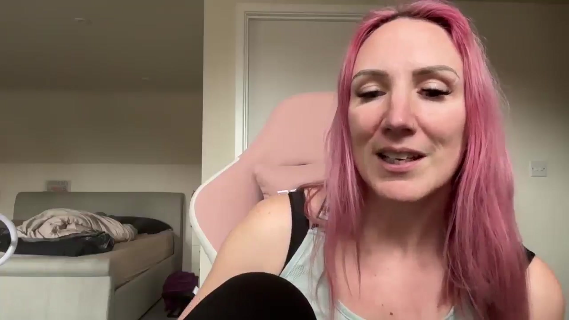 Gallery image thumbnail from Bellanoirxx's myfreecams stream on, 04/01/2026, 14:22 image 3 of 20
