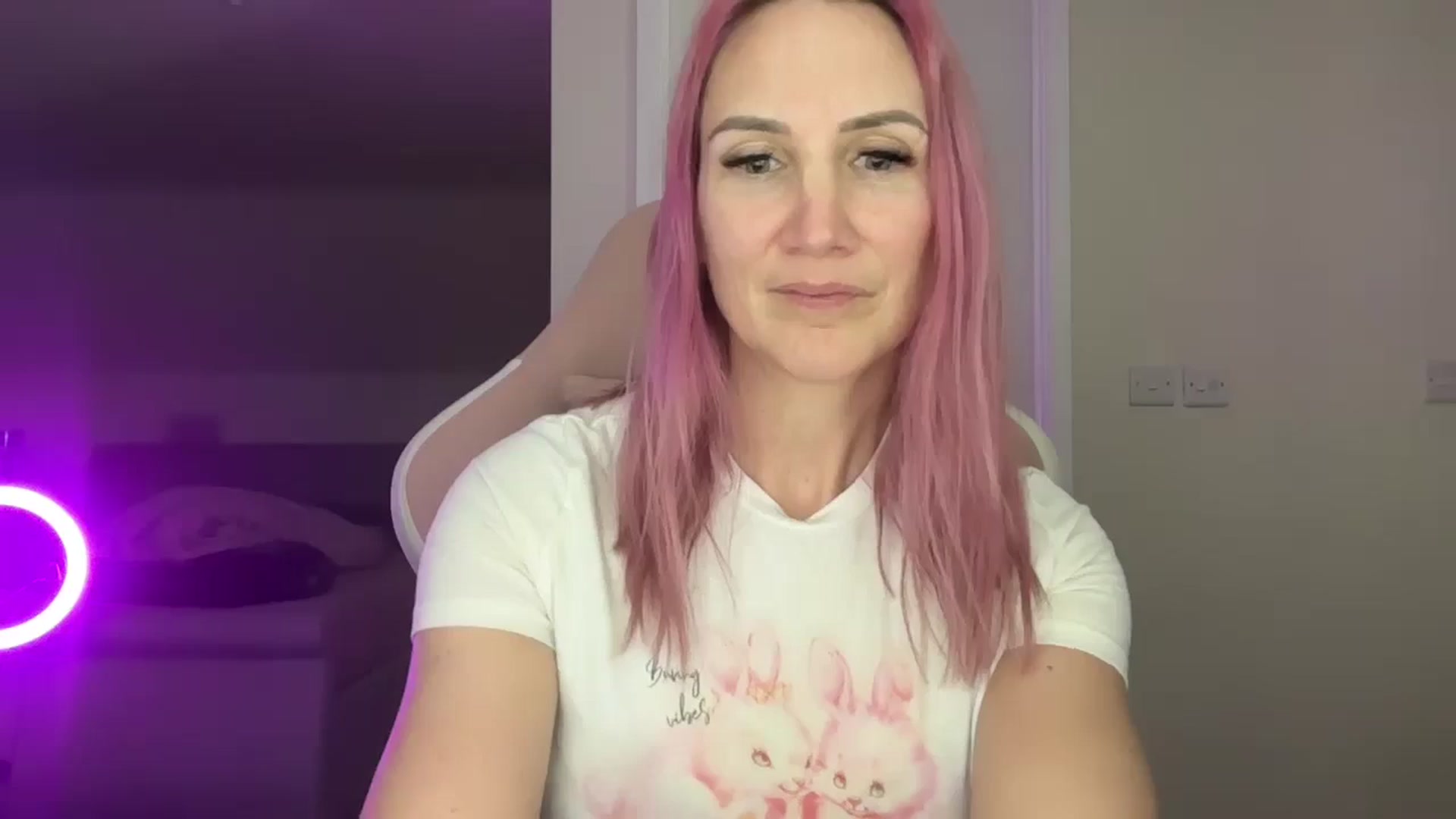 Gallery image thumbnail from Bellanoirxx's myfreecams stream on, 04/01/2026, 19:16 image 7 of 20