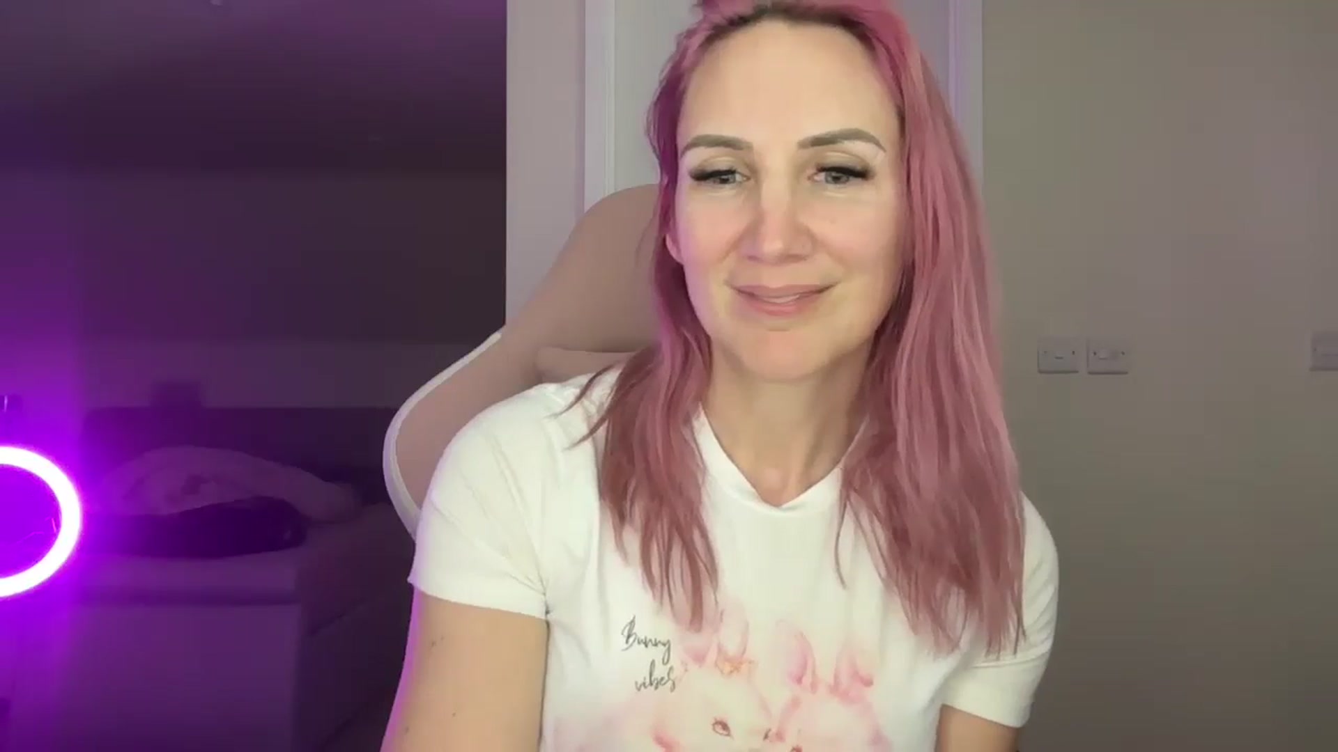 Gallery image thumbnail from Bellanoirxx's myfreecams stream on, 04/01/2026, 19:16 image 9 of 20
