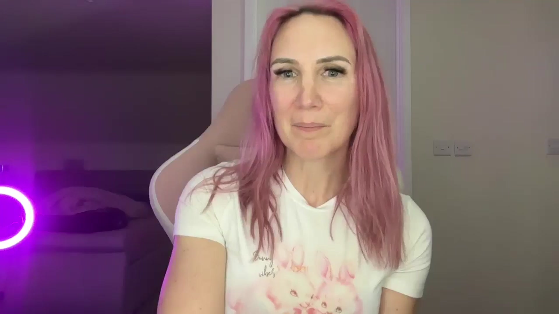 Gallery image thumbnail from Bellanoirxx's myfreecams stream on, 04/01/2026, 19:16 image 12 of 20