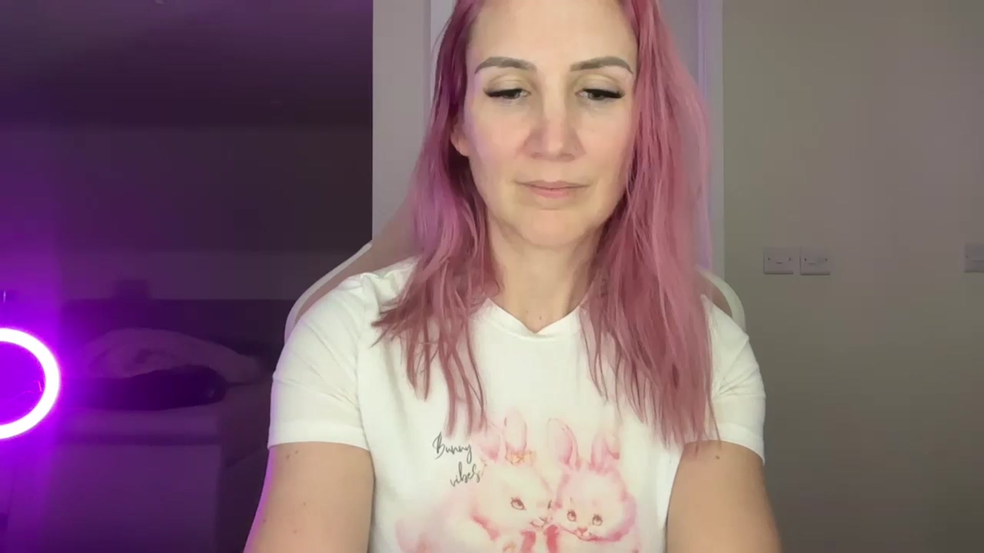 Gallery image thumbnail from Bellanoirxx's myfreecams stream on, 04/01/2026, 19:39 image 6 of 20