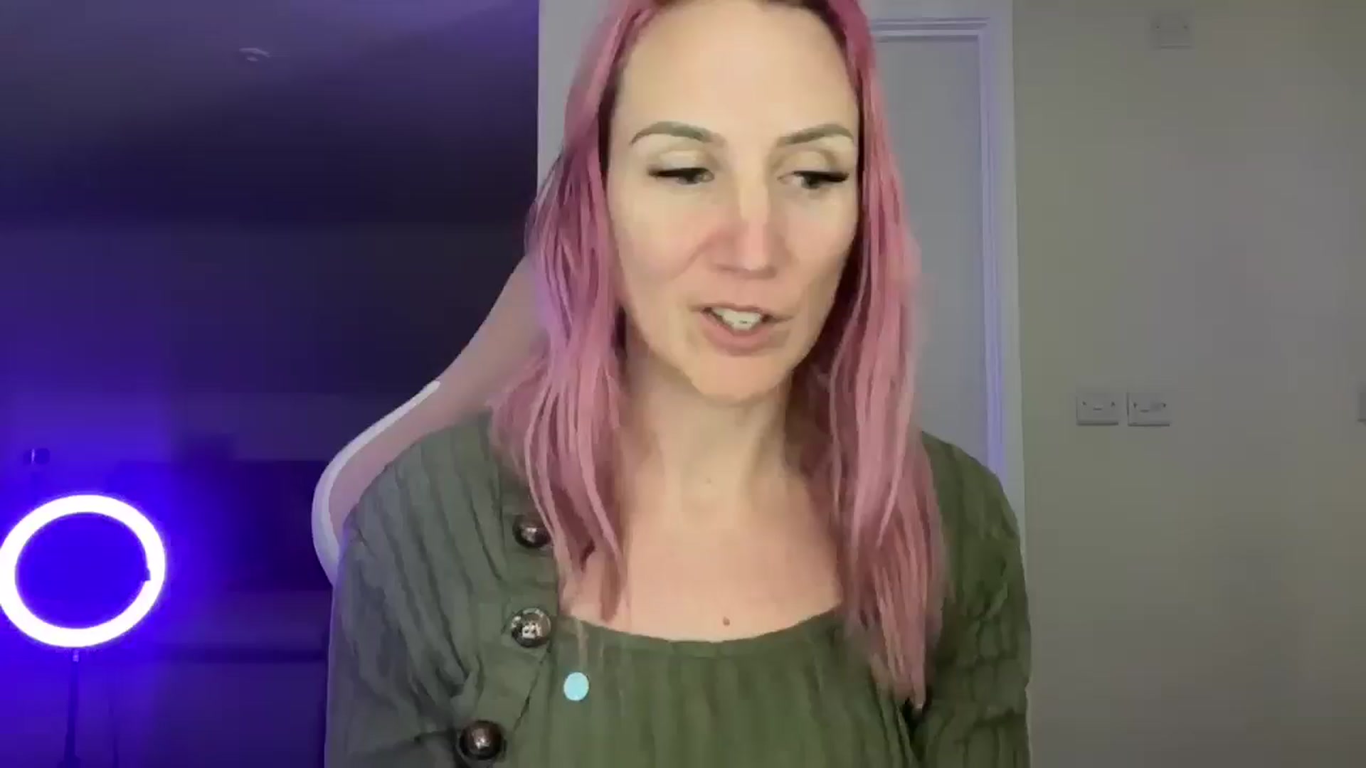 Gallery image thumbnail from Bellanoirxx's myfreecams stream on, 04/02/2026, 22:19 image 1 of 20