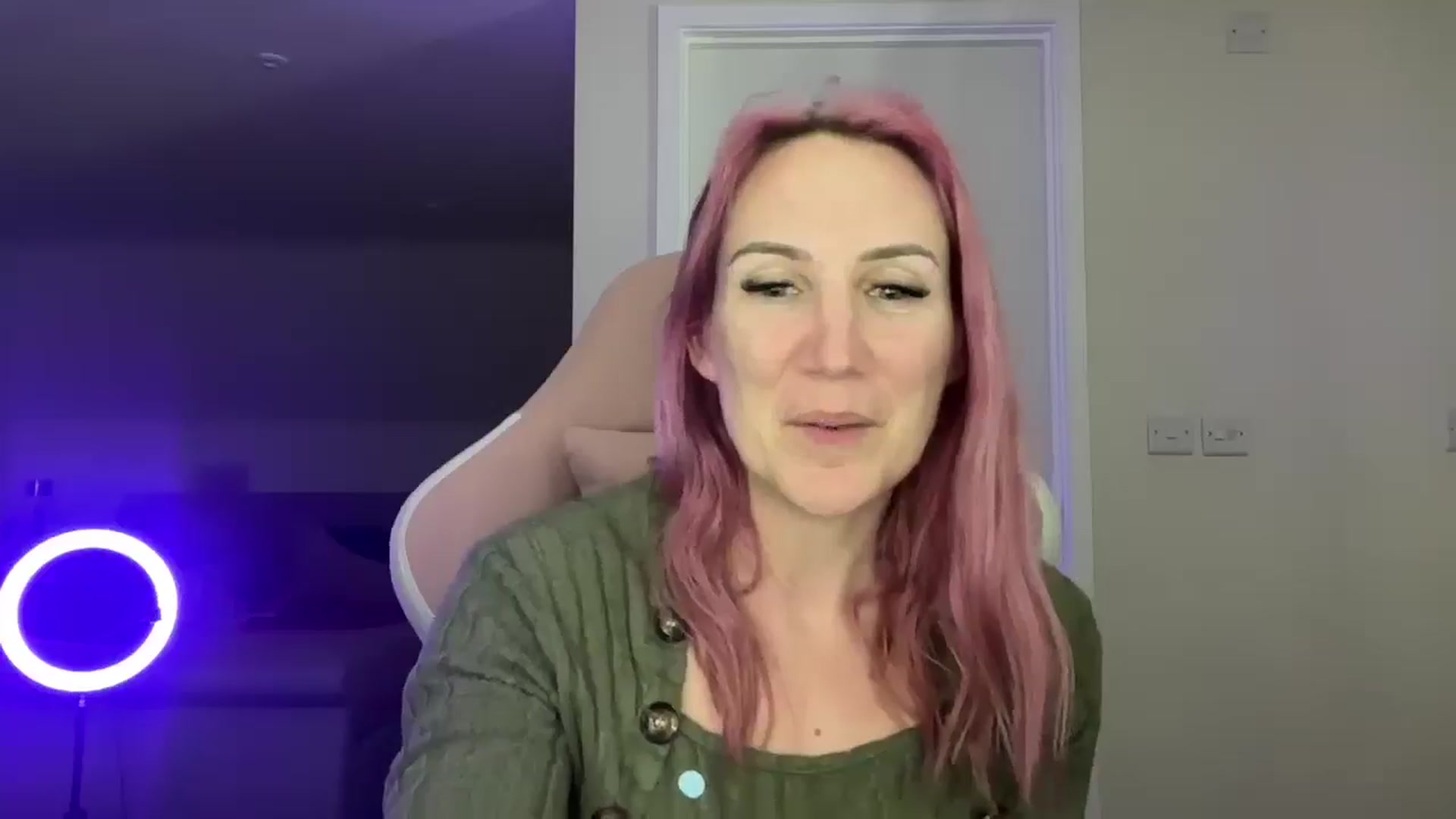 Gallery image thumbnail from Bellanoirxx's myfreecams stream on, 04/02/2026, 22:19 image 6 of 20