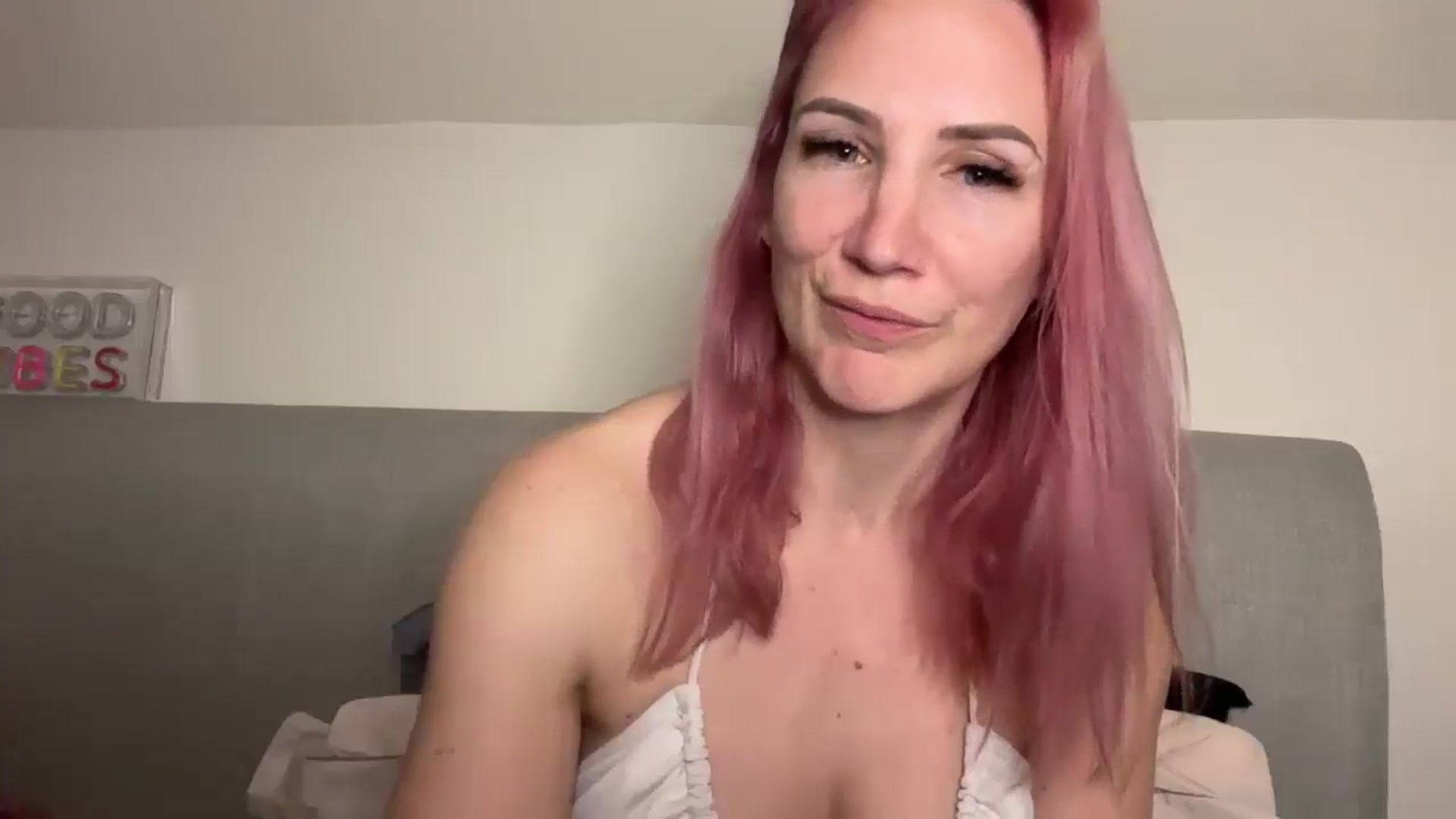 Gallery image thumbnail from Bellanoirxx's myfreecams stream on, 04/04/2026, 21:35 image 6 of 20