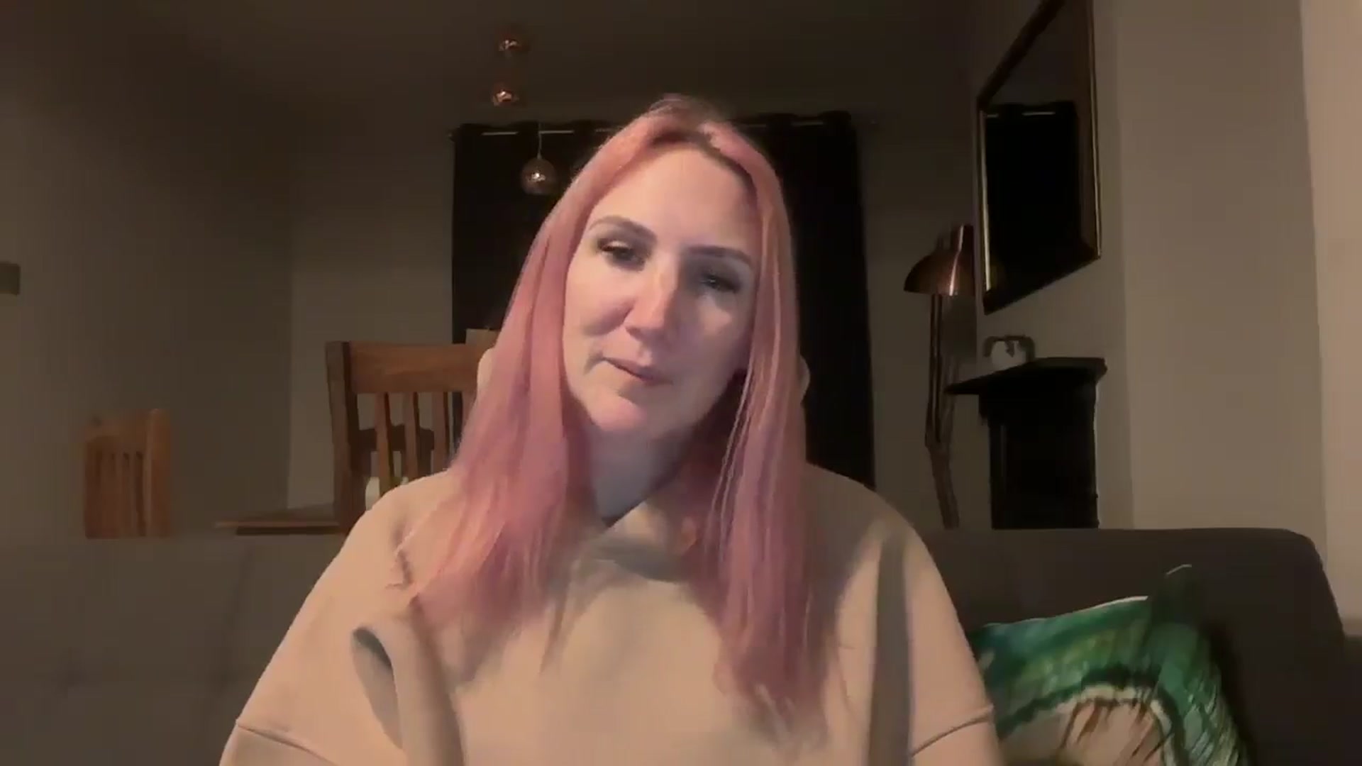 Gallery image thumbnail from Bellanoirxx's myfreecams stream on, 04/06/2026, 21:59 image 2 of 20