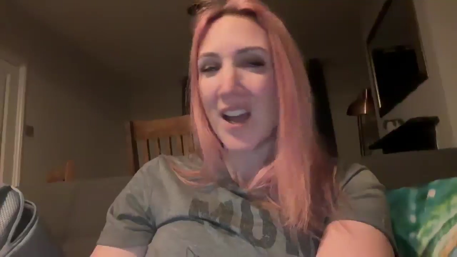 Gallery image thumbnail from Bellanoirxx's myfreecams stream on, 04/06/2026, 22:44 image 11 of 20