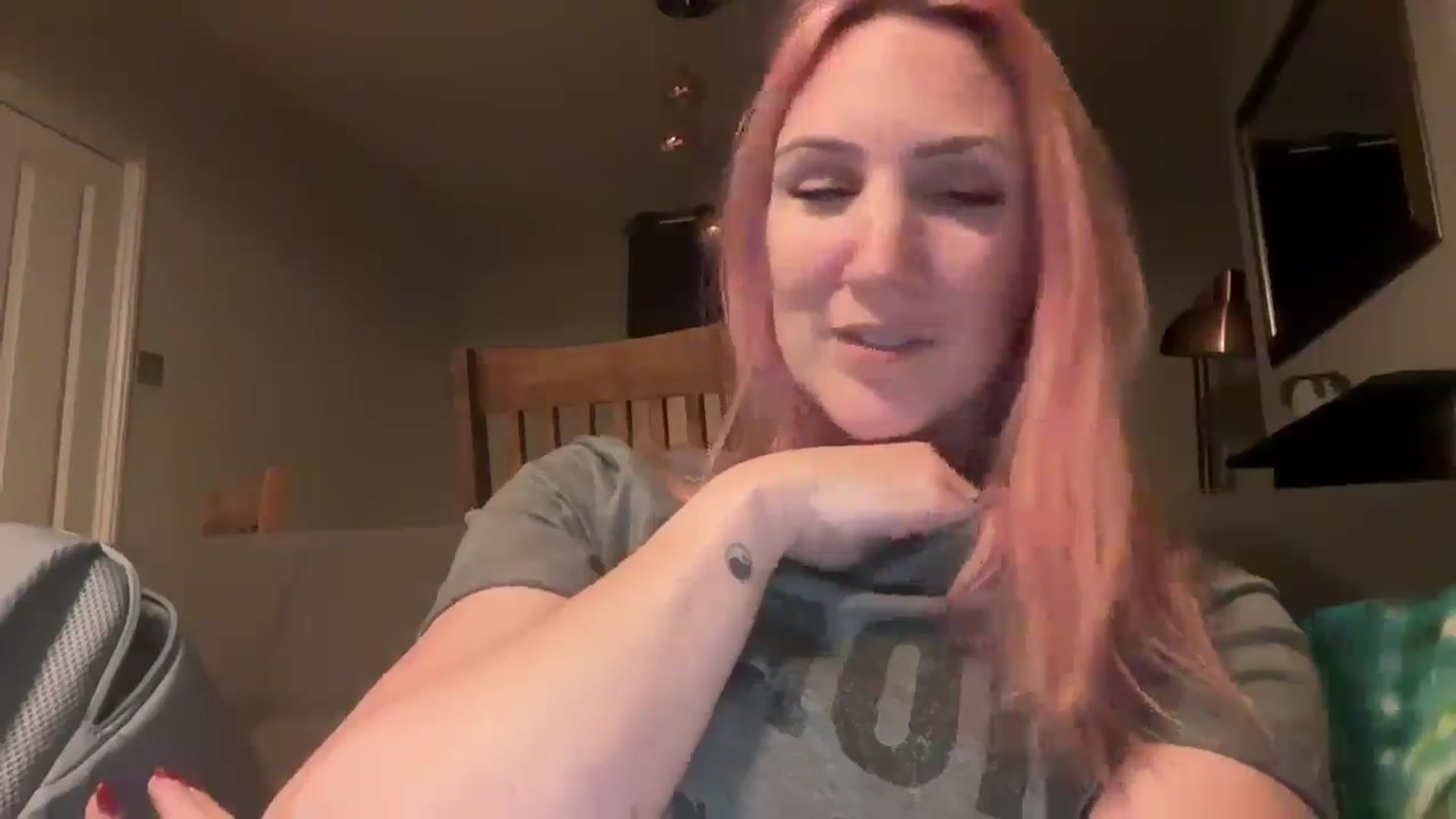 Gallery image thumbnail from Bellanoirxx's myfreecams stream on, 04/06/2026, 22:44 image 10 of 20